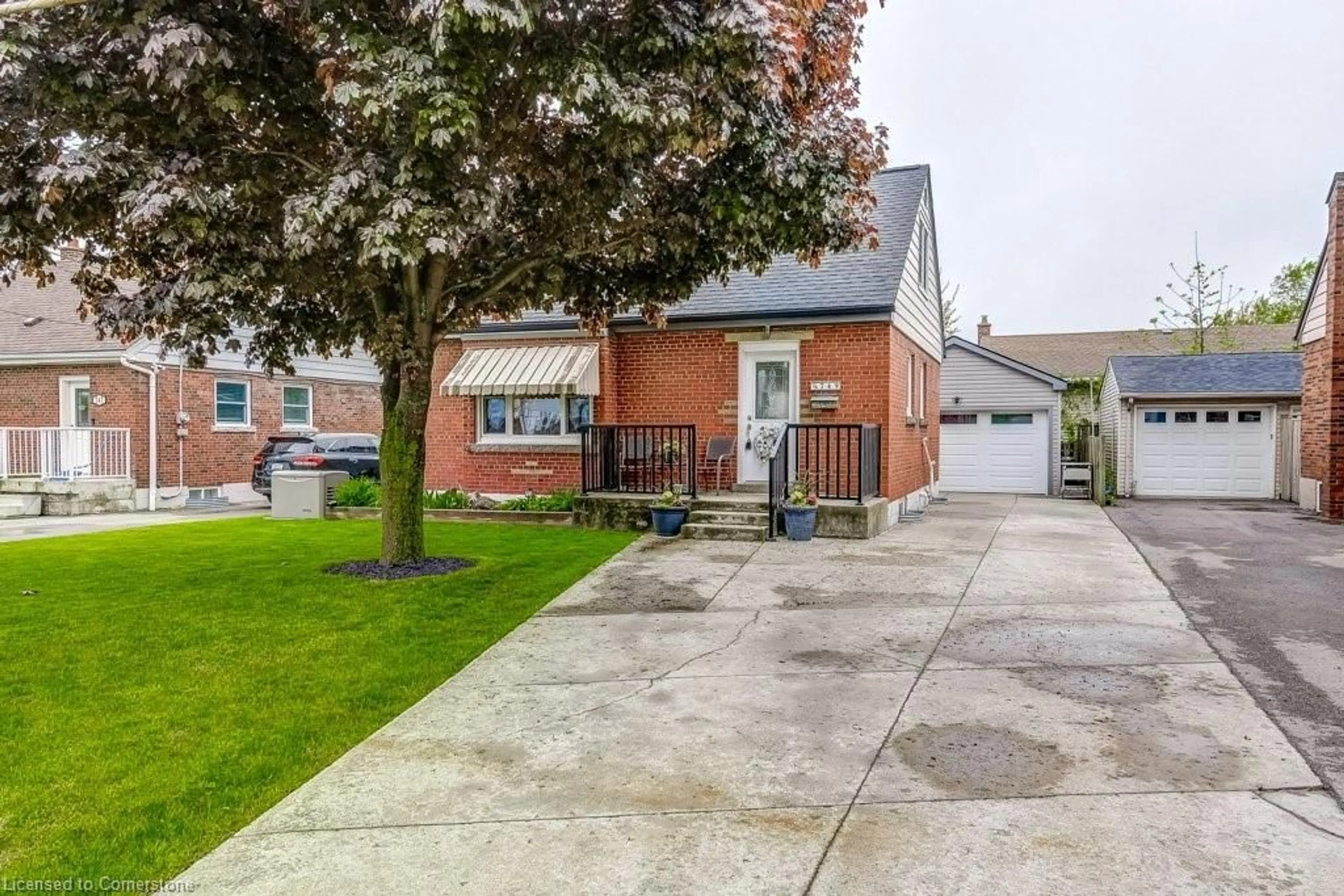 Unknown for 749 Upper Gage Ave, Hamilton Ontario L8V 4J9