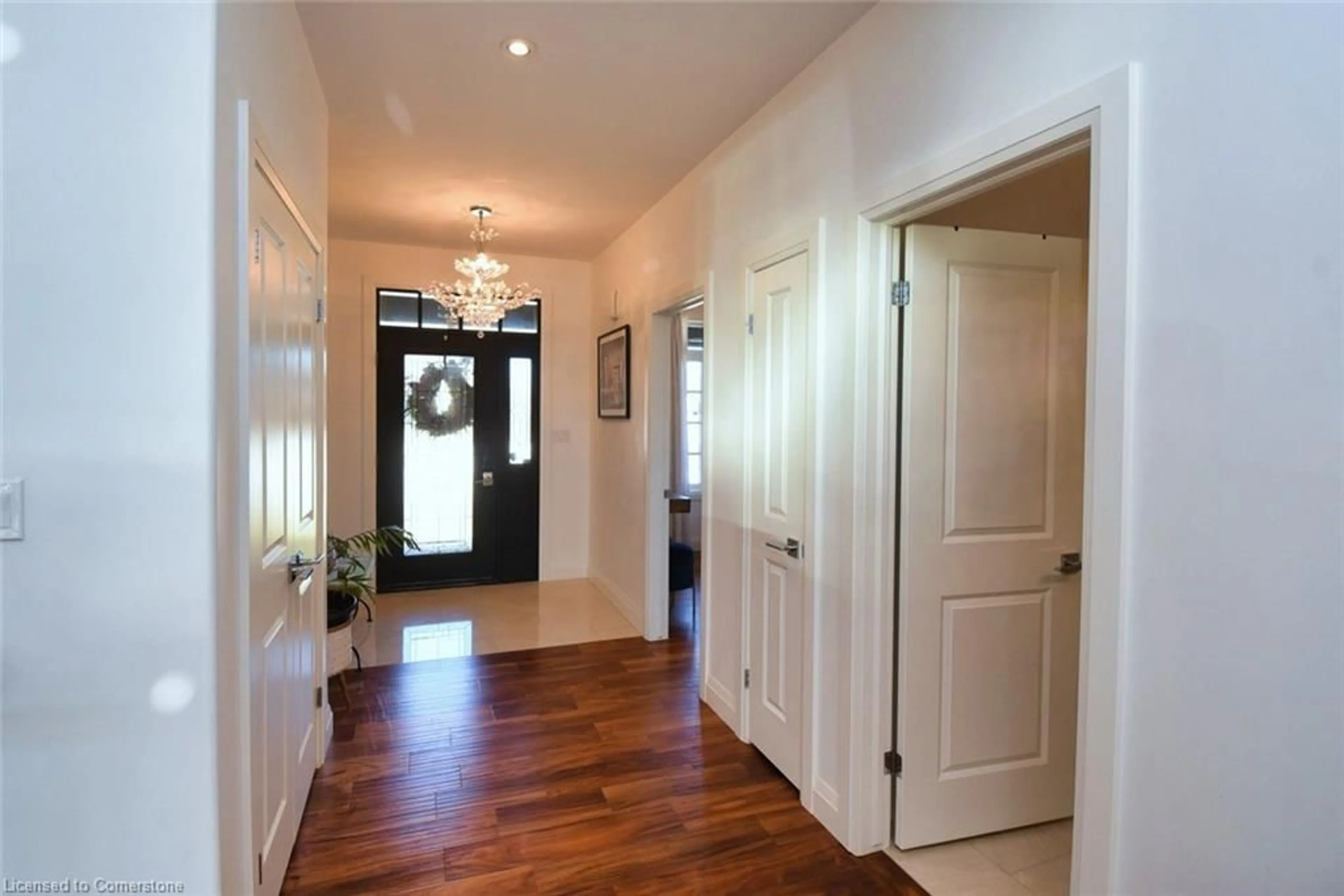 Indoor entryway for 80 Backus Dr, Port Rowan Ontario N0E 1M0