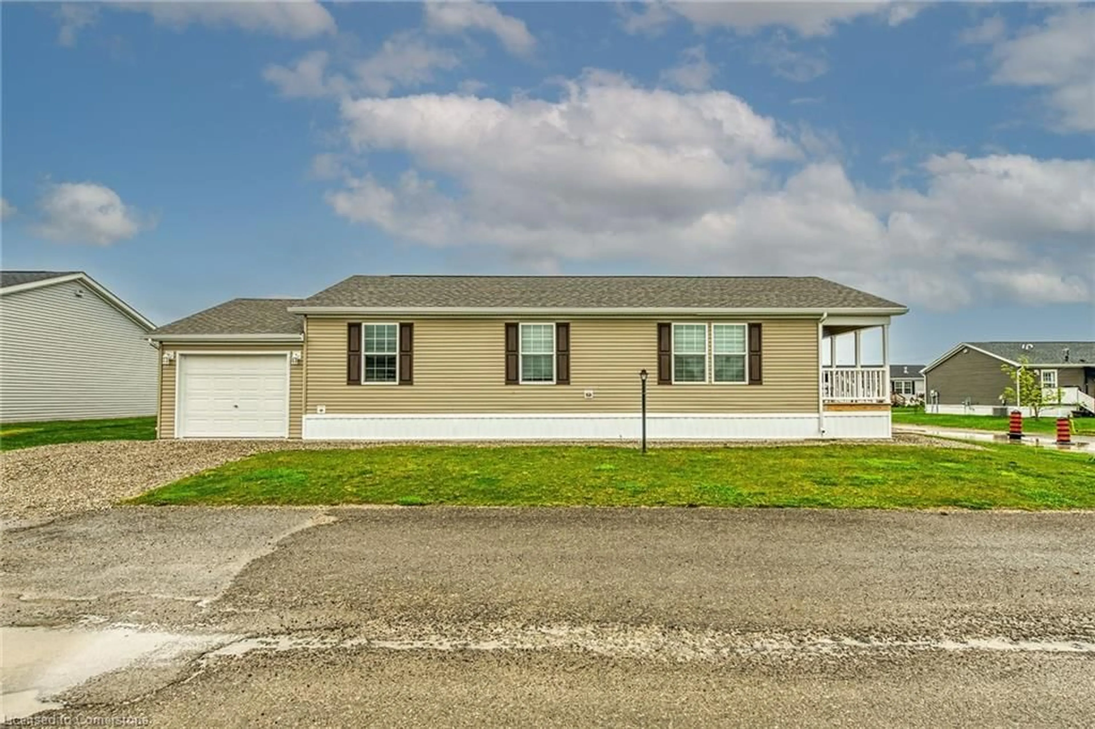 Home with vinyl exterior material, unknown for 2 Driftwood Cres, Nanticoke Ontario N0A 1L0