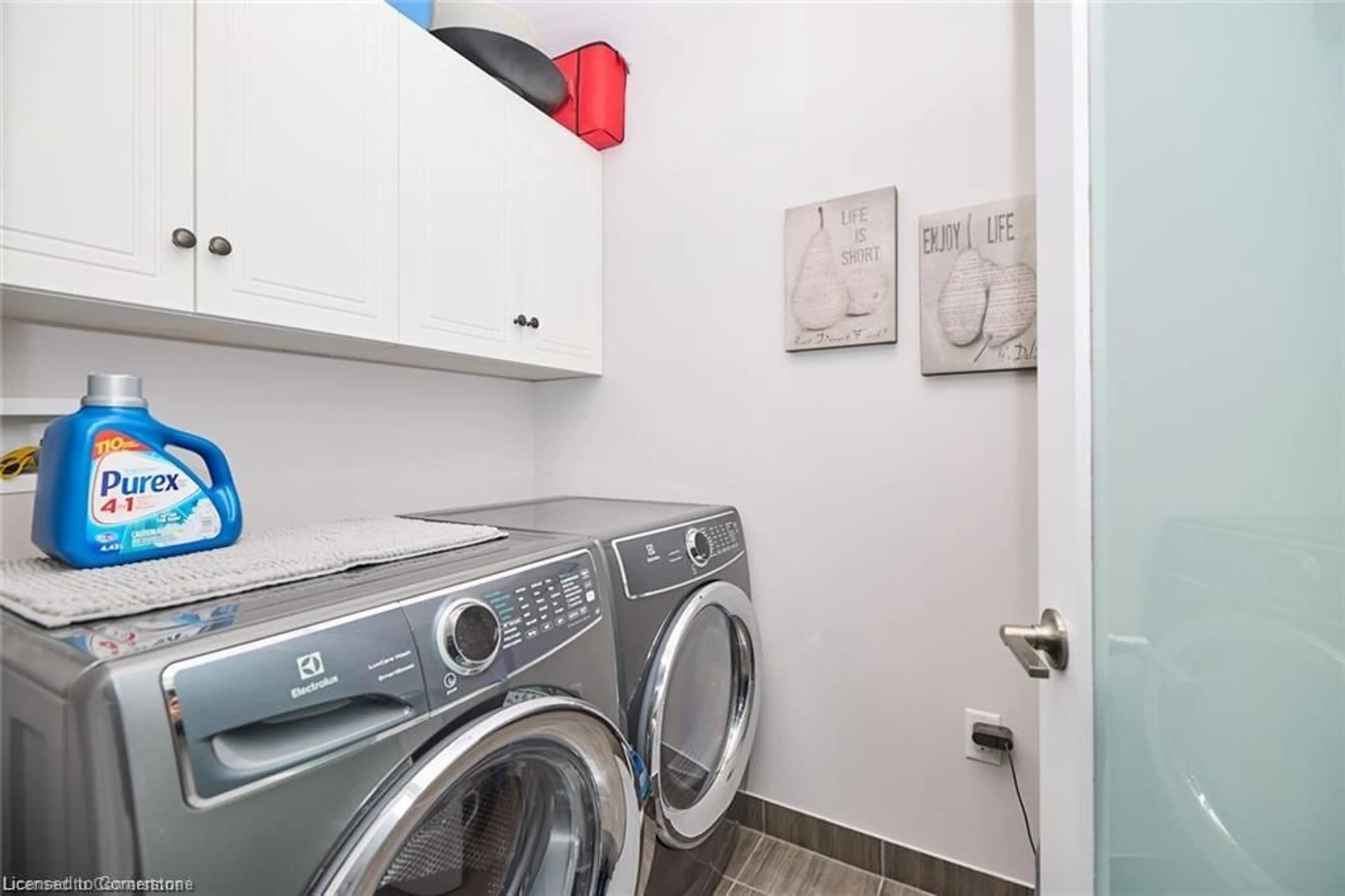 Laundry room for 288 Glover Rd #1, Stoney Creek Ontario L8E 5H6