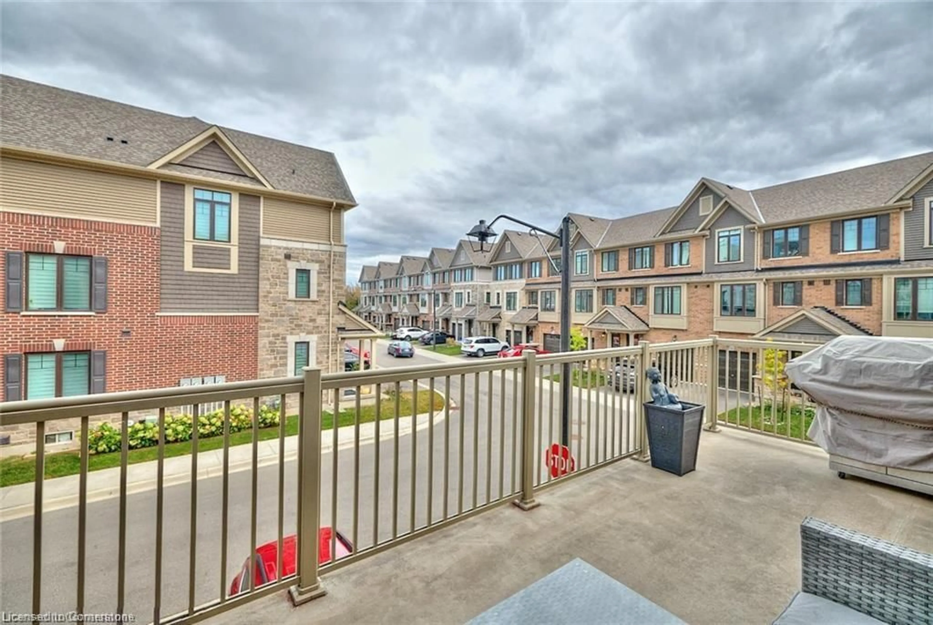 Patio, unknown for 288 Glover Rd #1, Stoney Creek Ontario L8E 5H6