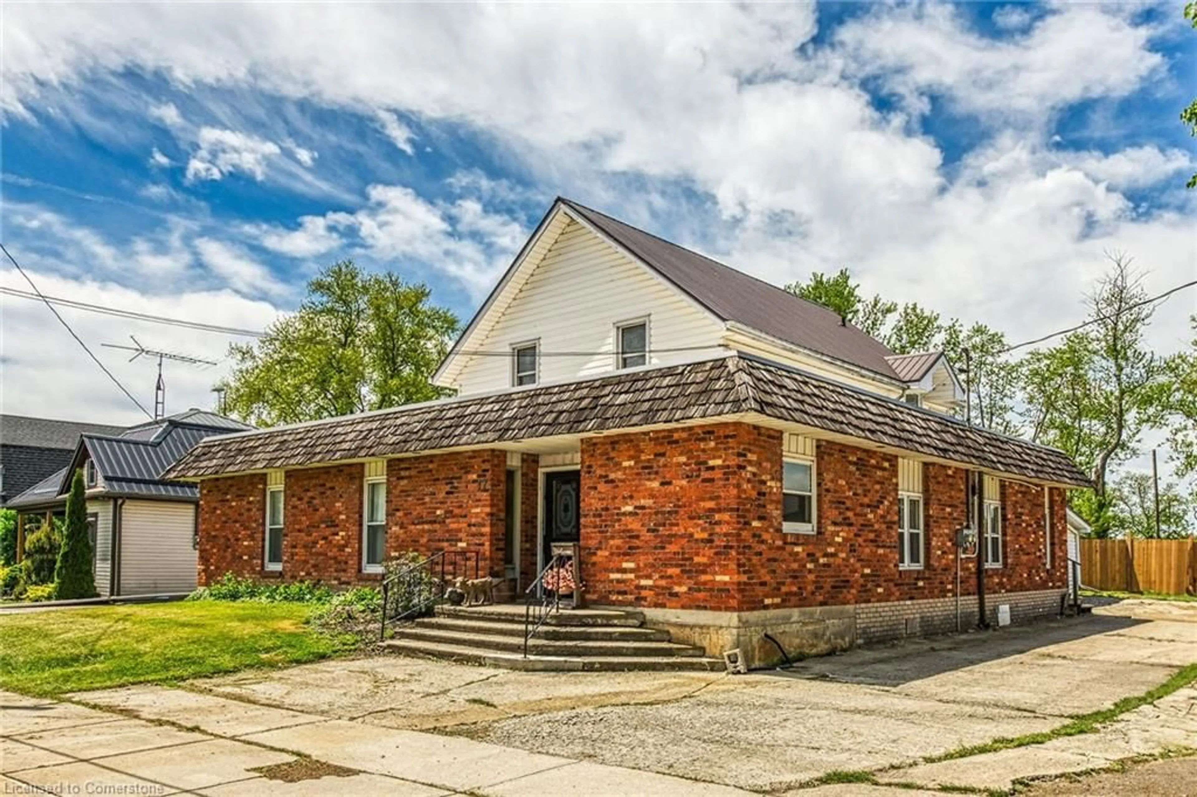 Home with brick exterior material, building for 17 Erie Ave, Fisherville Ontario N0A 1G0