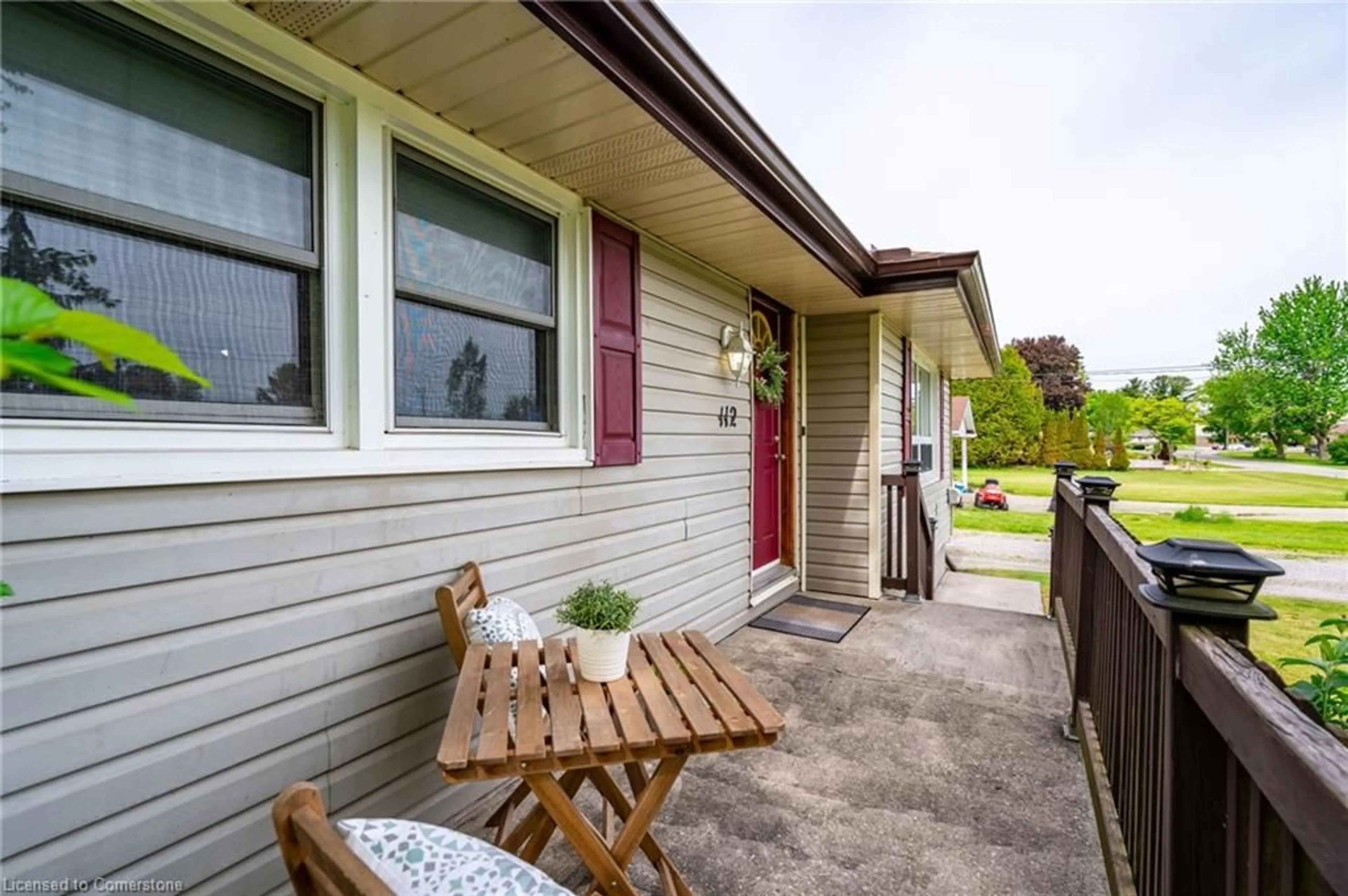 Patio, street for 112 Anderson Ave, Dunnville Ontario N1A 3A7