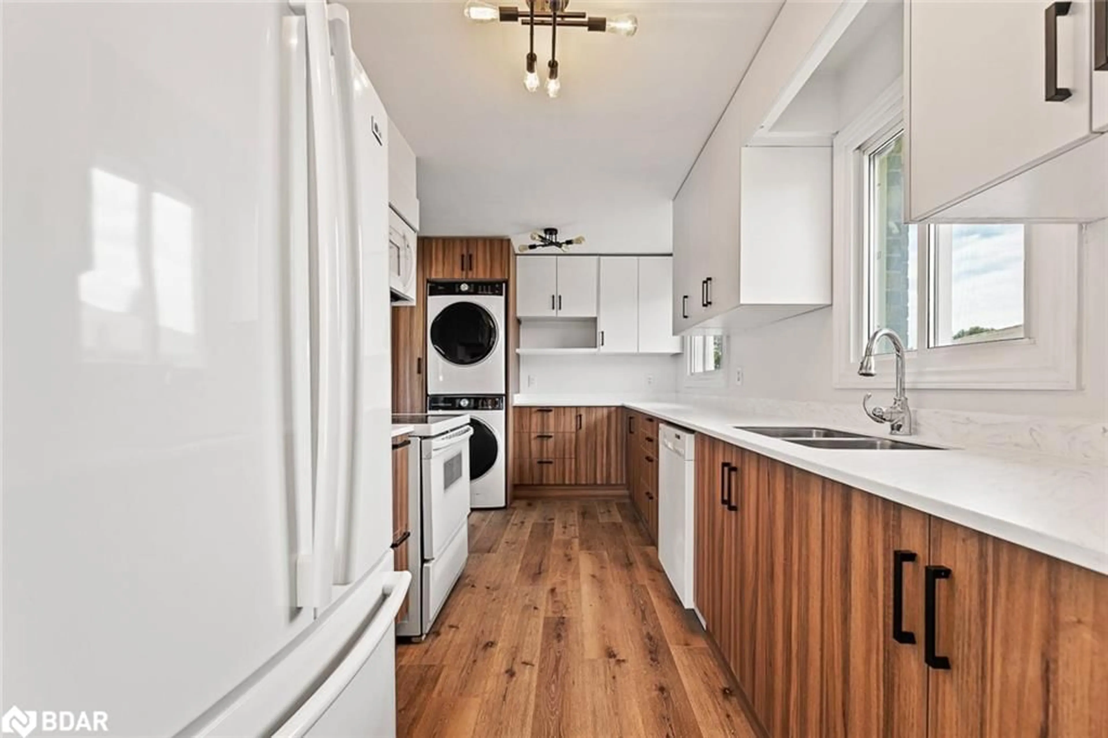 Unknown for 56 Bernick Dr, Barrie Ontario L4M 2V5