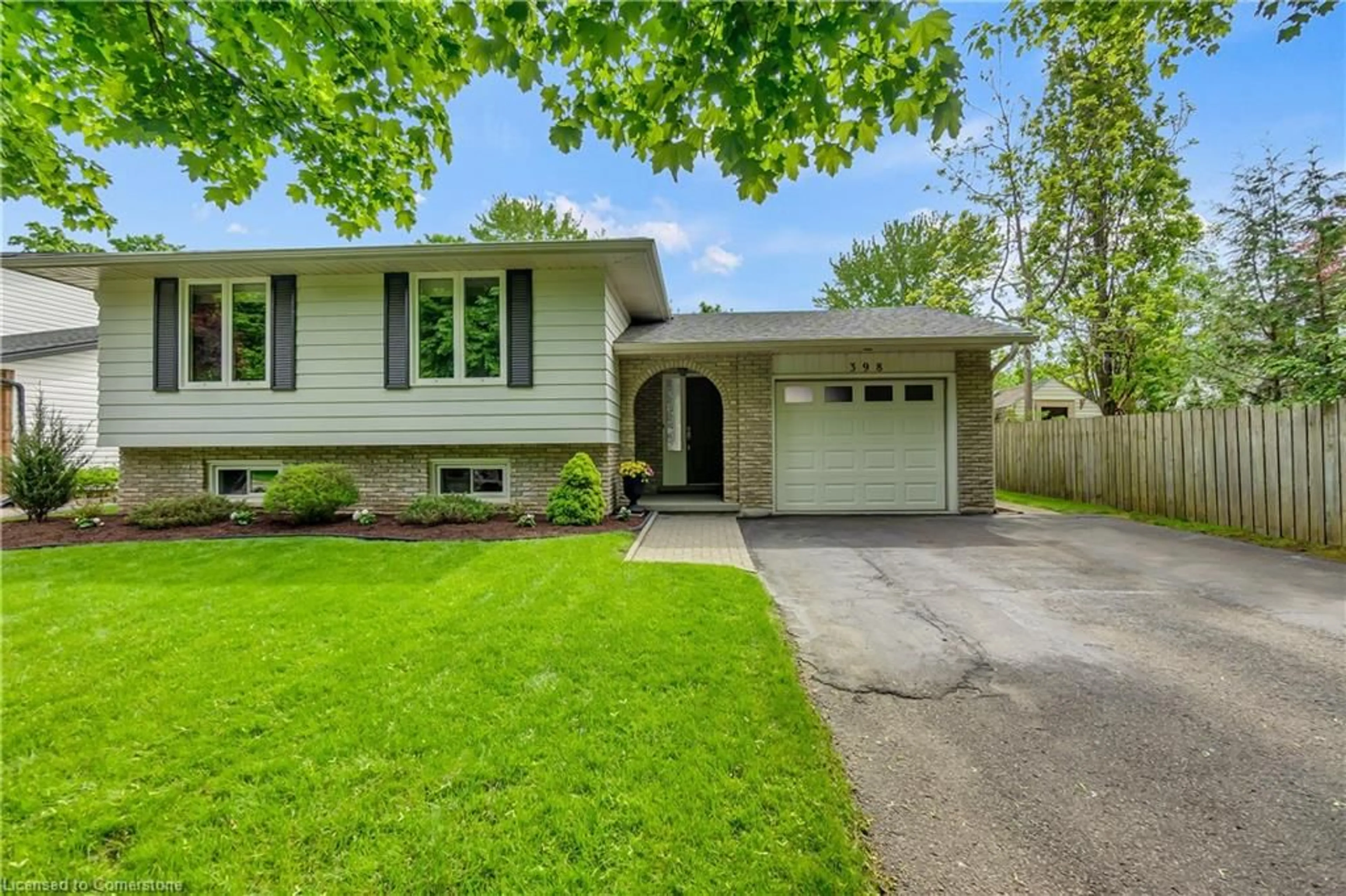 Home with vinyl exterior material, street for 398 Mossom Pl, Waterloo Ontario N2K 2G8