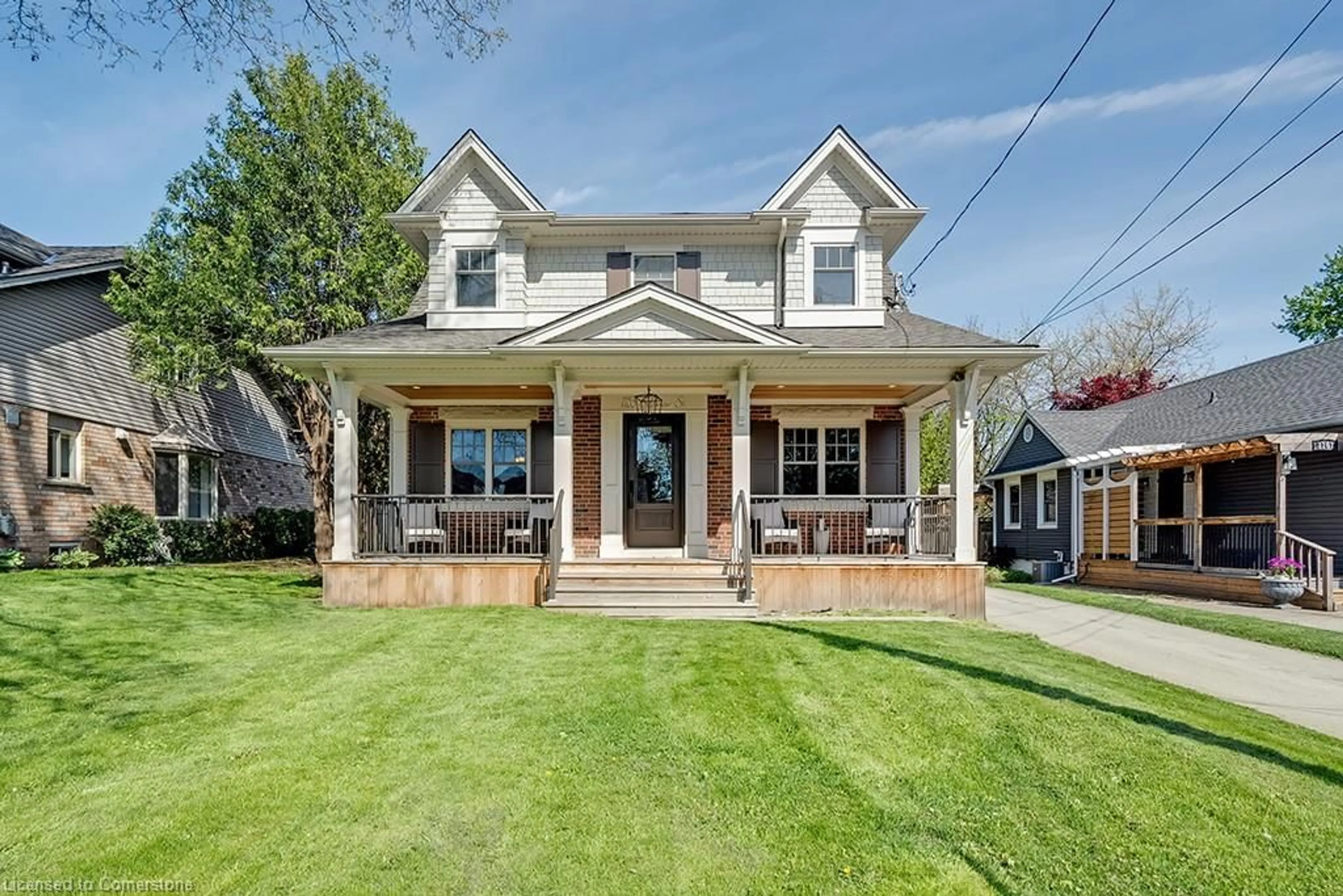 Home with vinyl exterior material, street for 1153 Bellview St, Burlington Ontario L7S 1C6