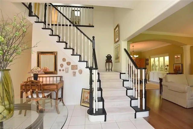 Additional property image - 712 Robson Rd