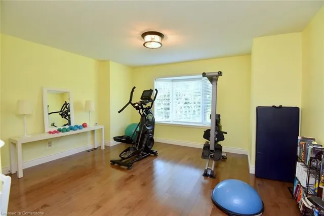 Additional property image - 712 Robson Rd