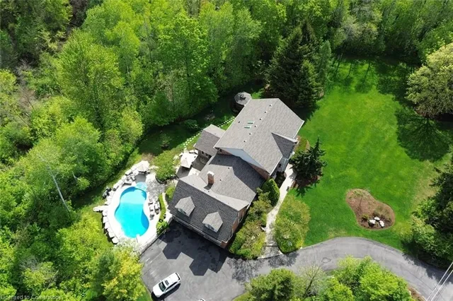 Additional property image - 712 Robson Rd