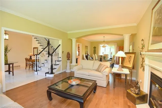 Additional property image - 712 Robson Rd