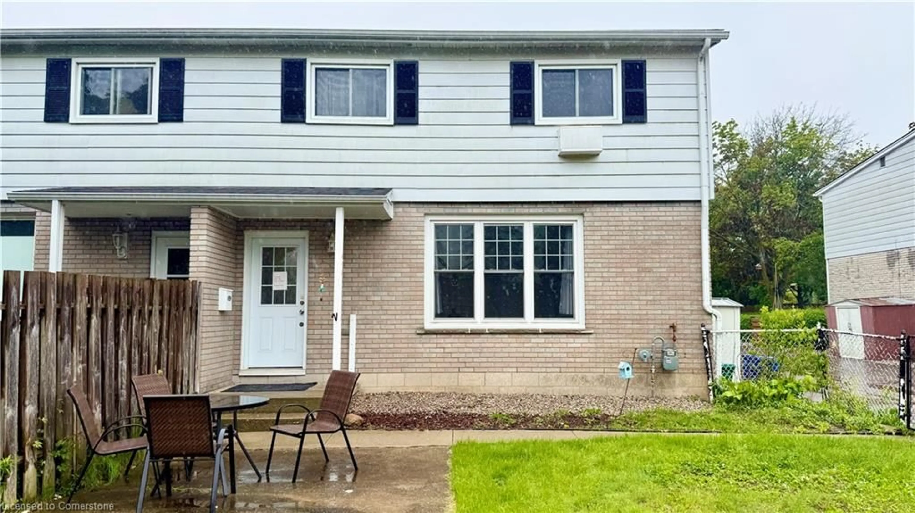 Home with vinyl exterior material, street for 43C Metcalfe Cres, Brantford Ontario N3R 2L7
