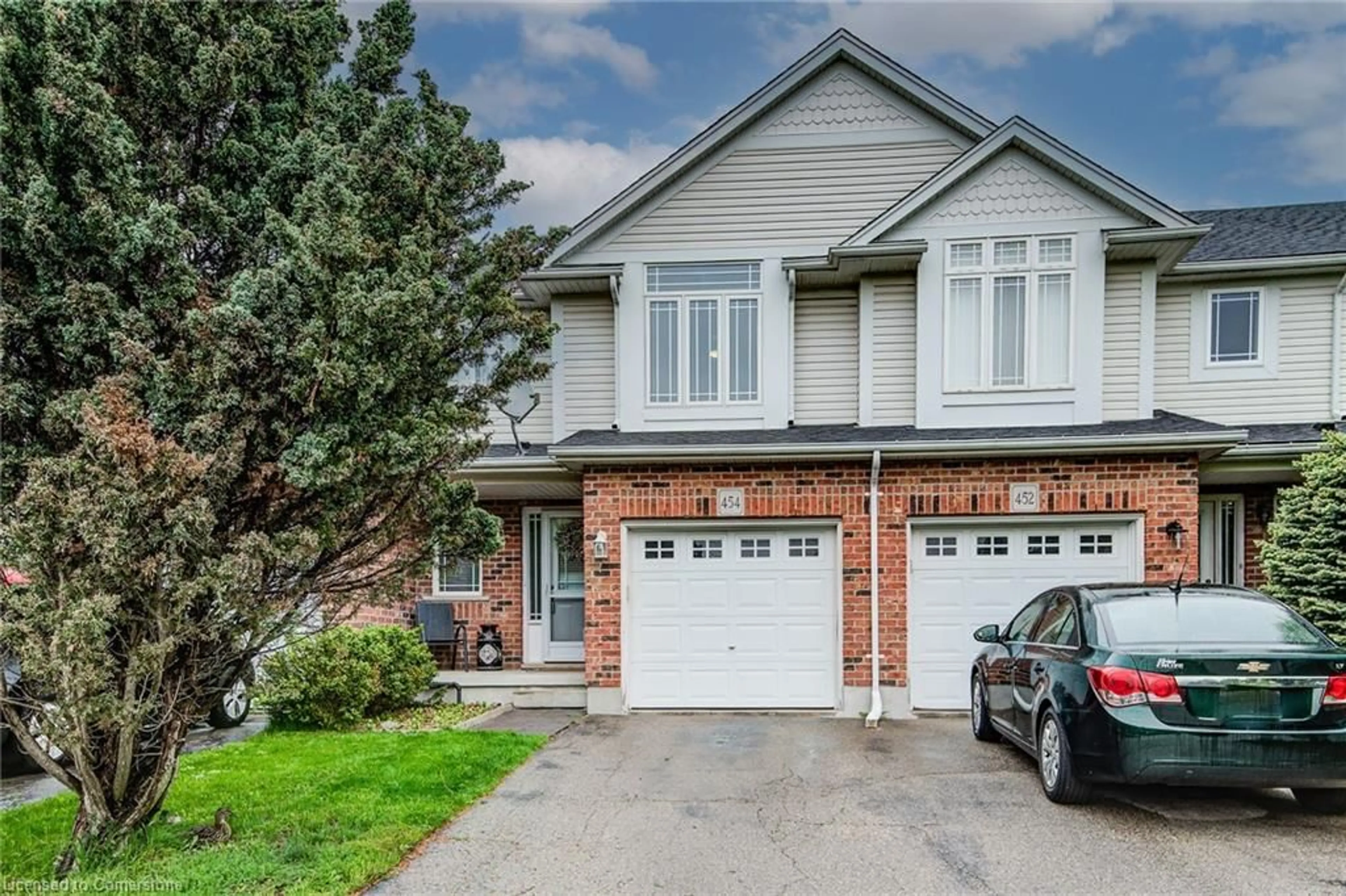 Home with brick exterior material, street for 454 Annapolis Crt, Waterloo Ontario N2K 4E7