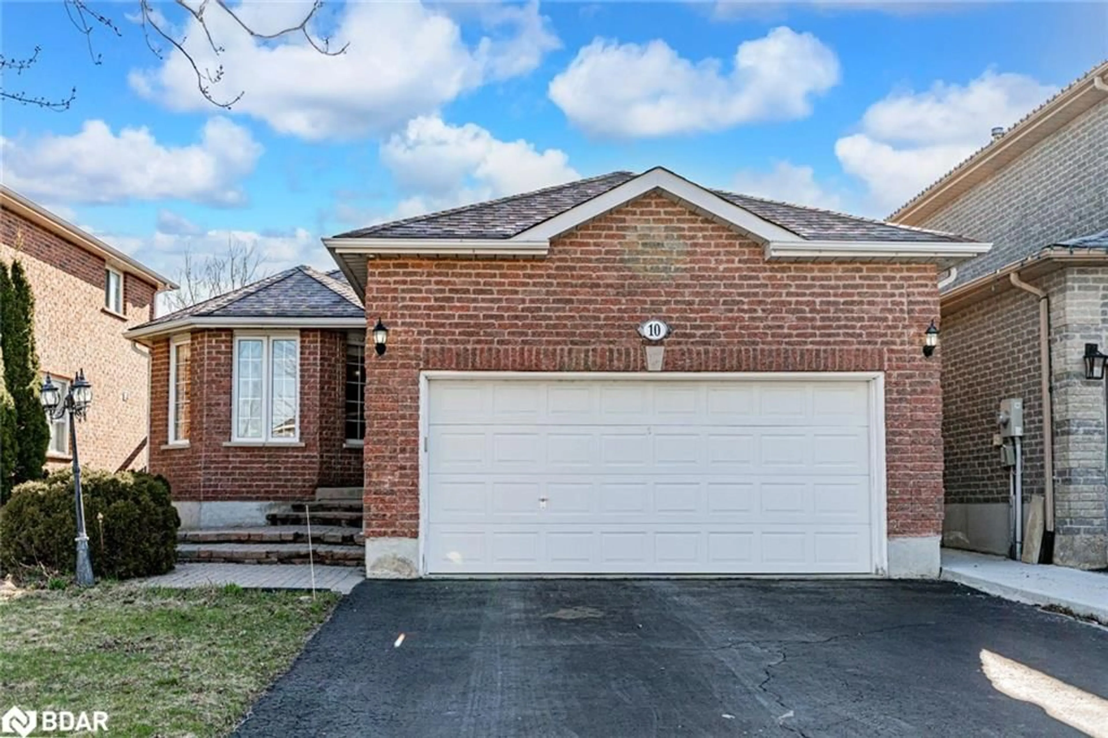 Home with brick exterior material, street for 10 Stephanie Lane, Barrie Ontario L4N 0V2