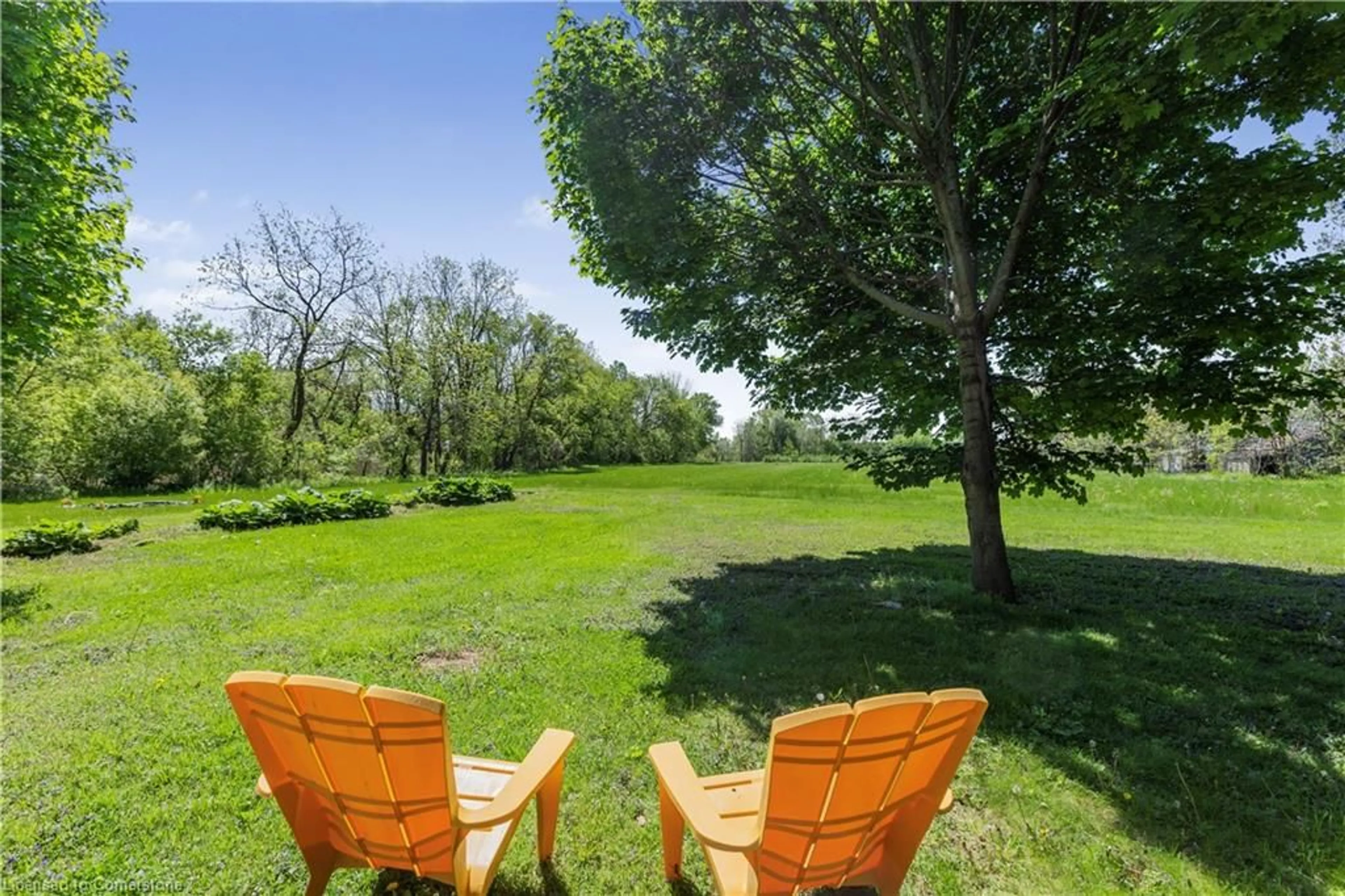 Patio, water/lake/river/ocean view for 48 Garner Rd W Rd, Ancaster Ontario L9G 3K9
