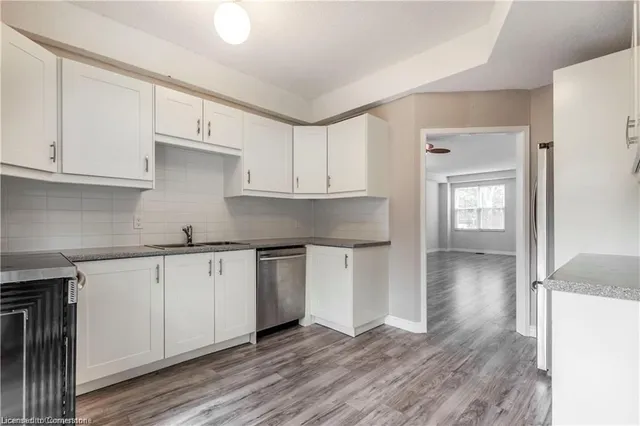 Additional property image - 4199 Longmoor Dr Unit 6