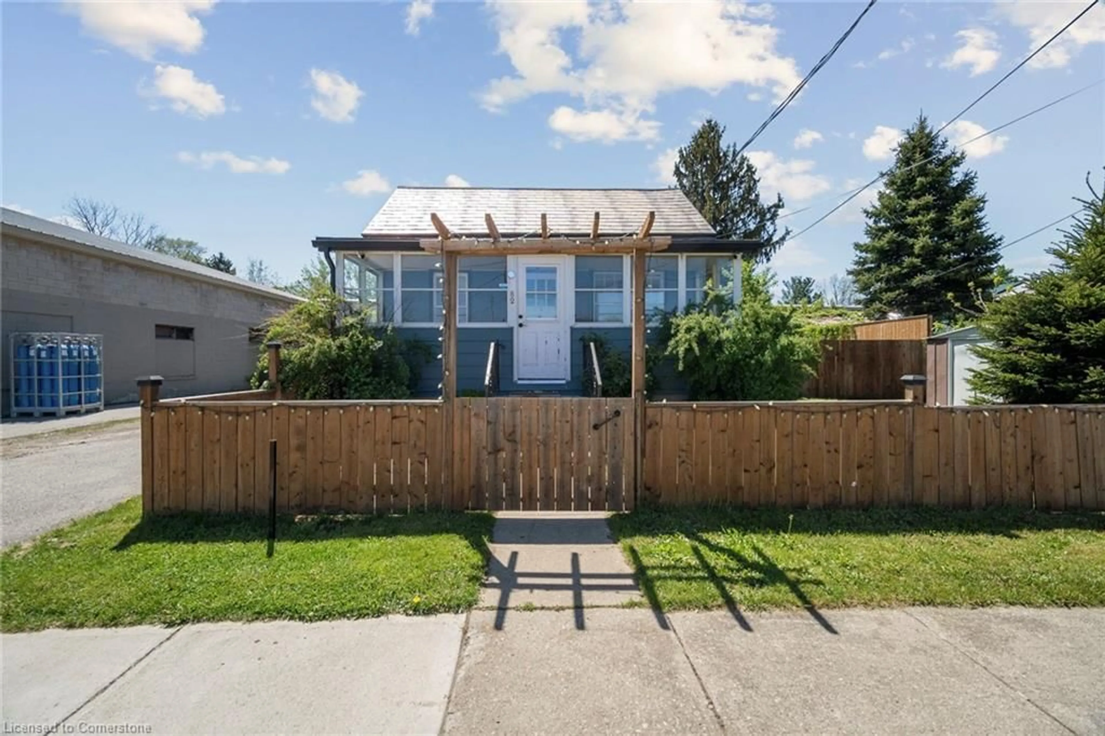Unknown for 82 Main St, Woodstock Ontario N4S 1S9