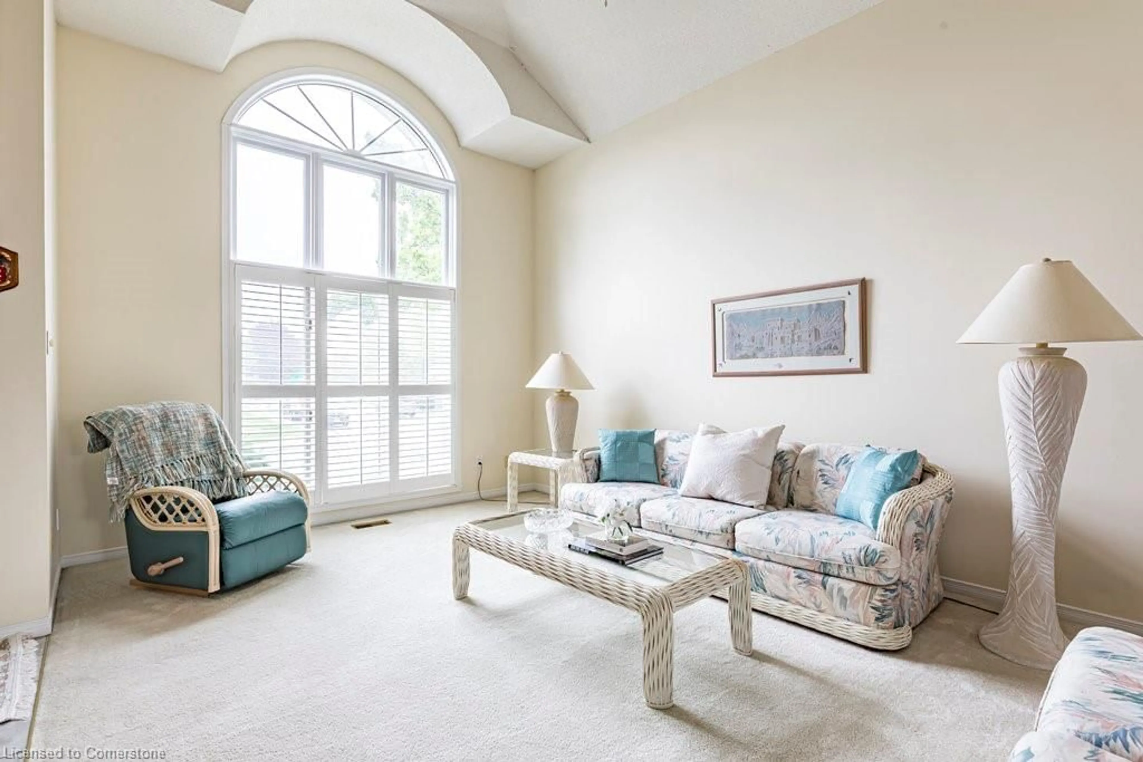 Living room with furniture, unknown for 2 Katie Crt, Hamilton Ontario L9B 2K9