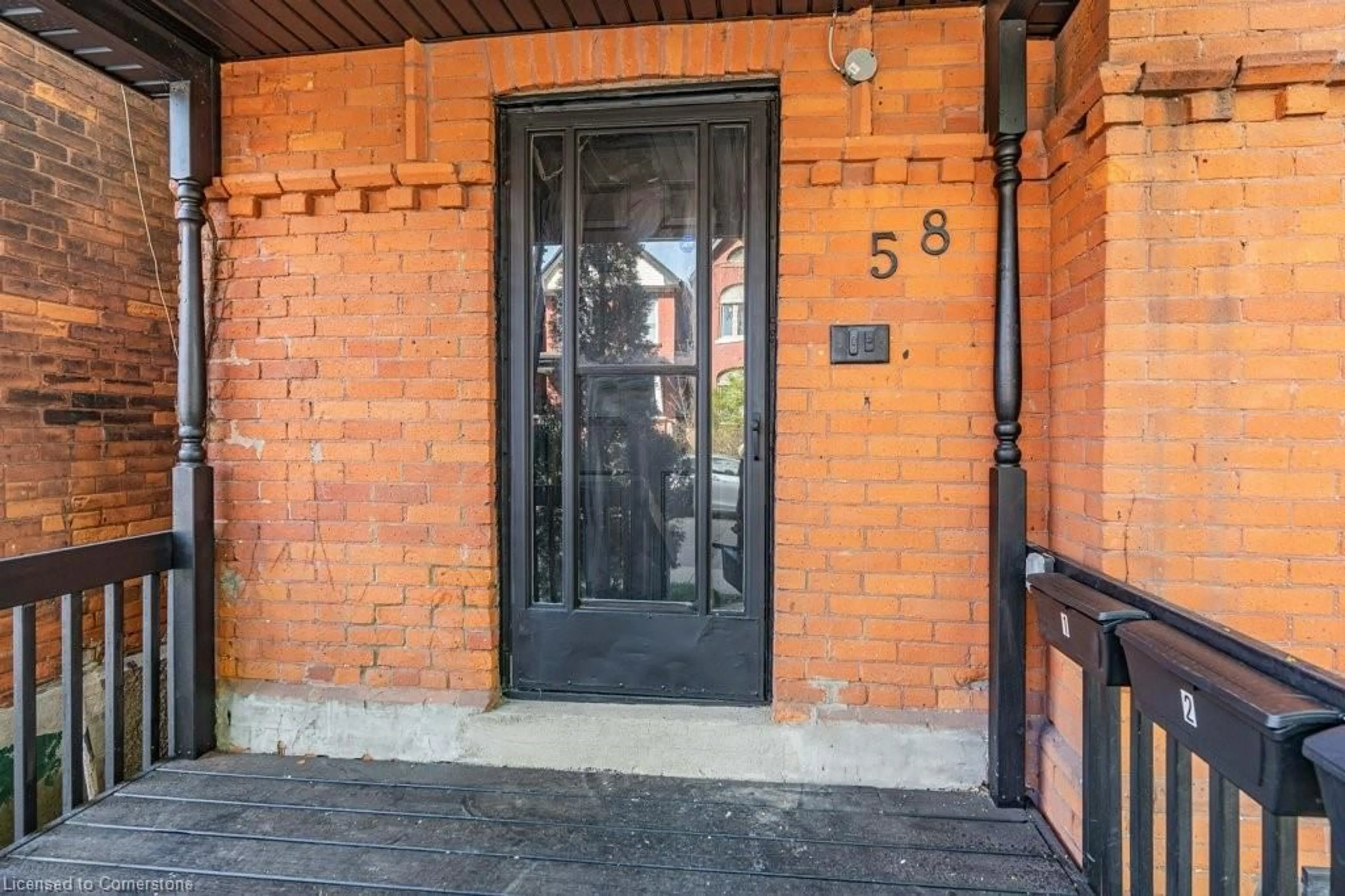 Indoor foyer for 58 Erie Ave, Hamilton Ontario L8N 2W6