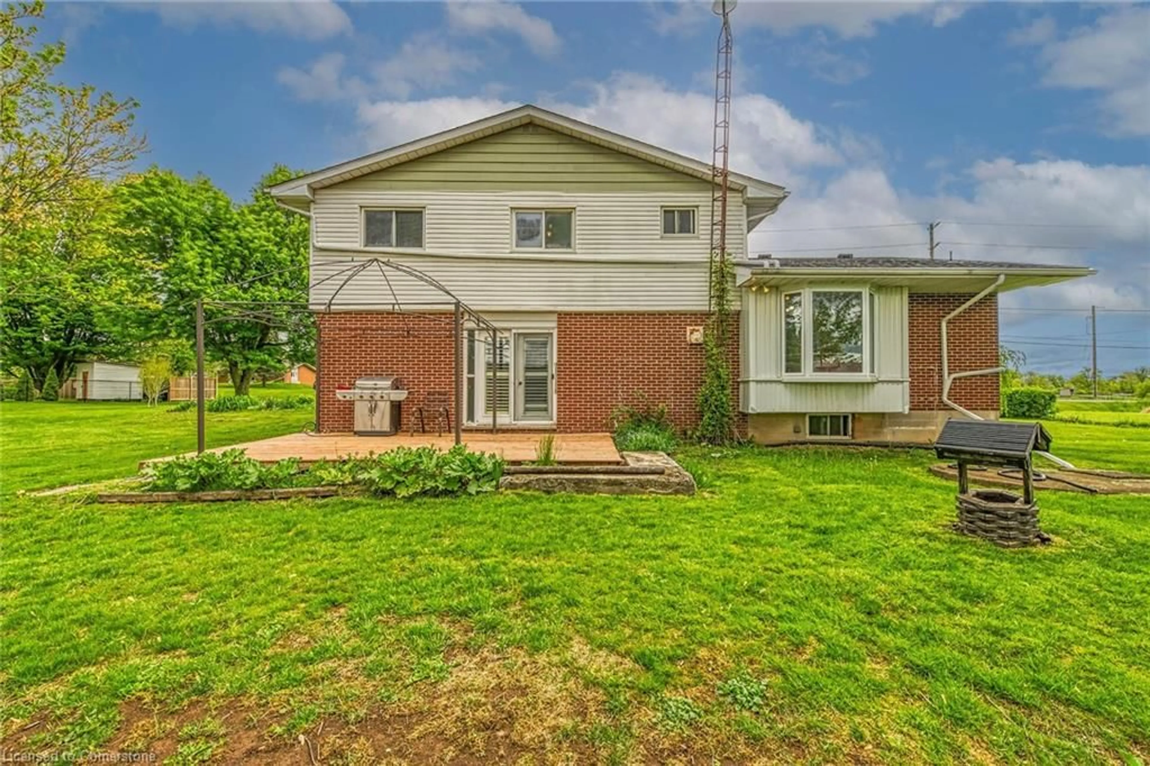 Unknown for 42 Nelles St, York Ontario N0A 1R0