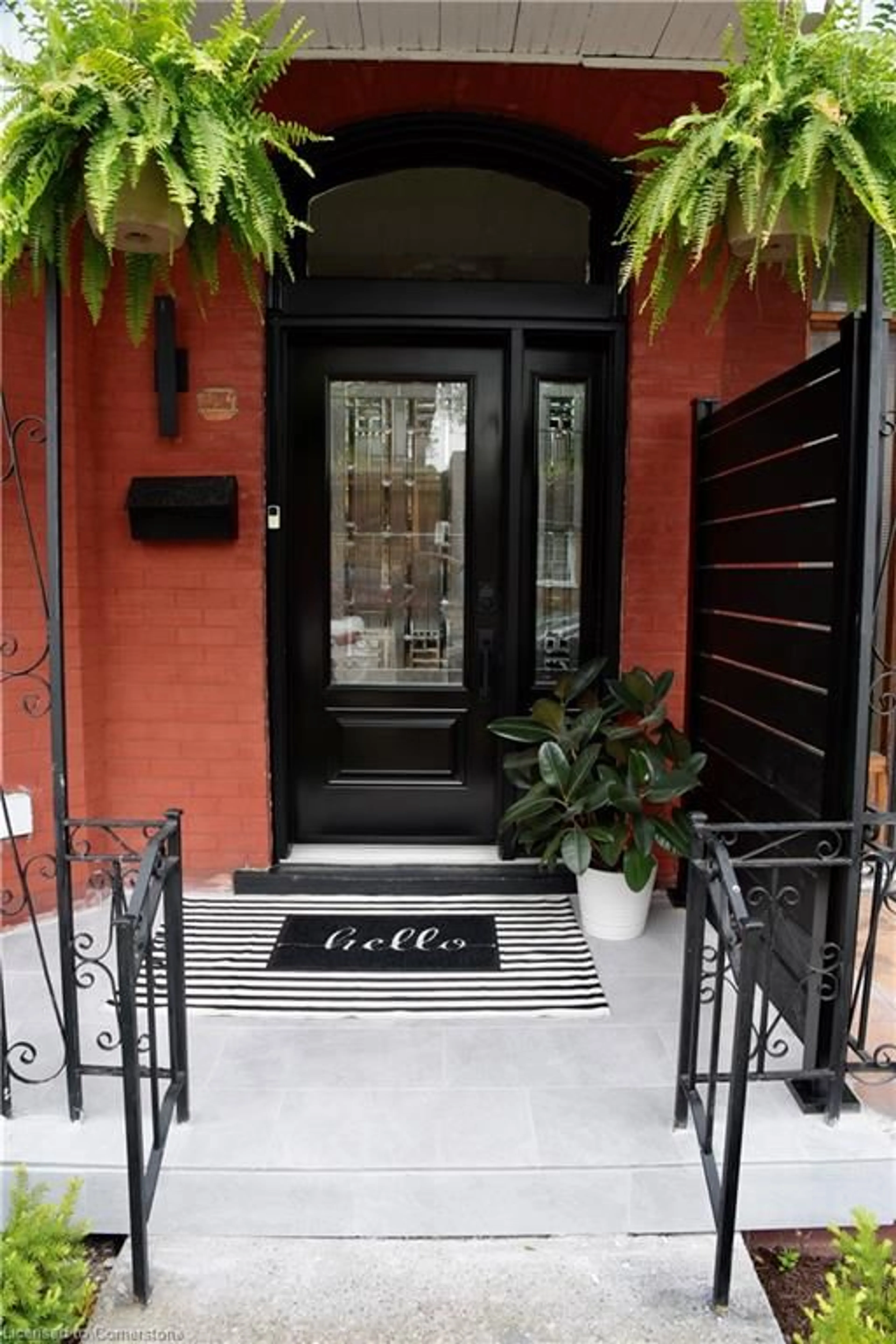 Indoor entryway for 81 Murray St, Hamilton Ontario L8L 3G1