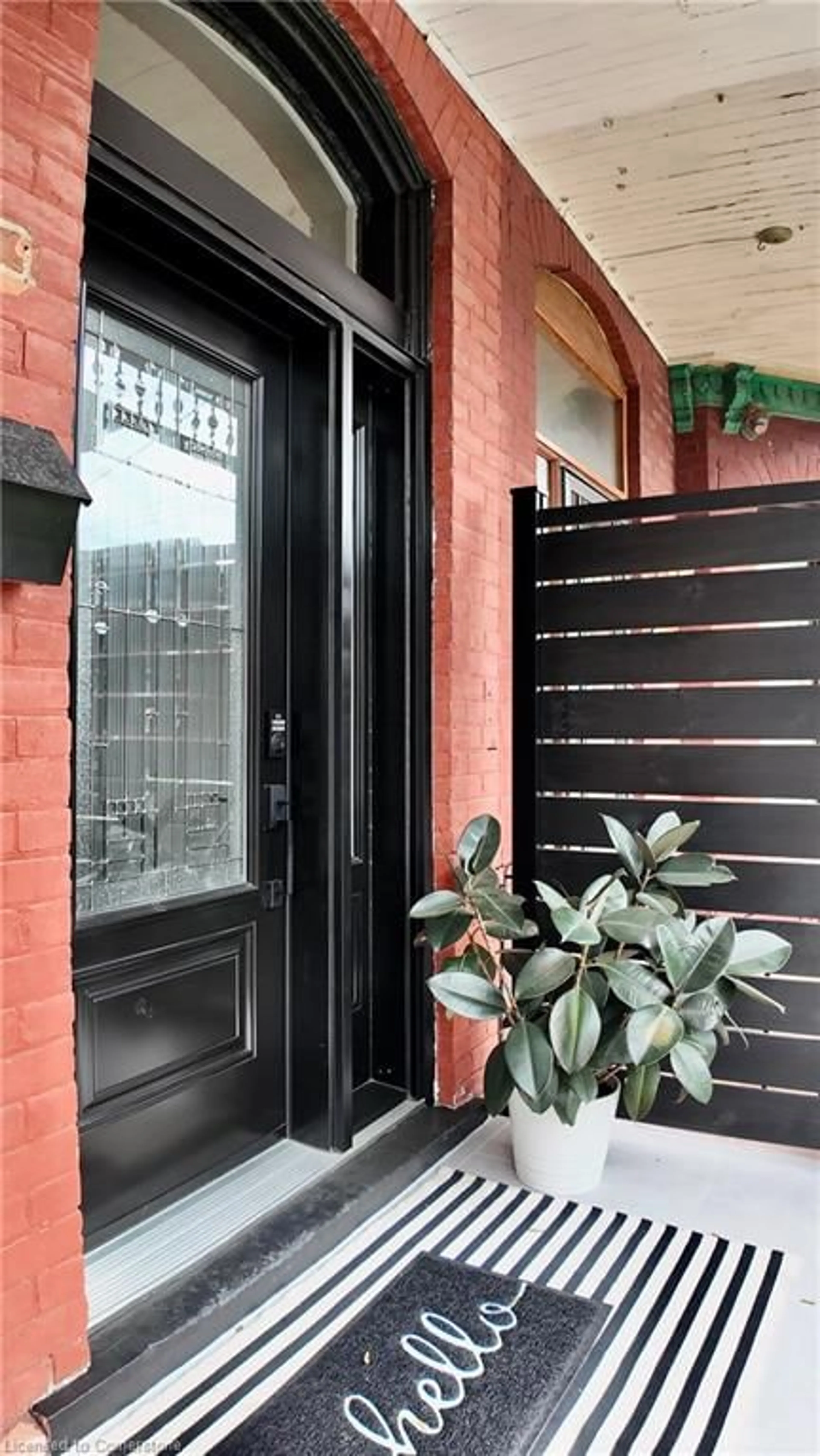 Indoor entryway for 81 Murray St, Hamilton Ontario L8L 3G1