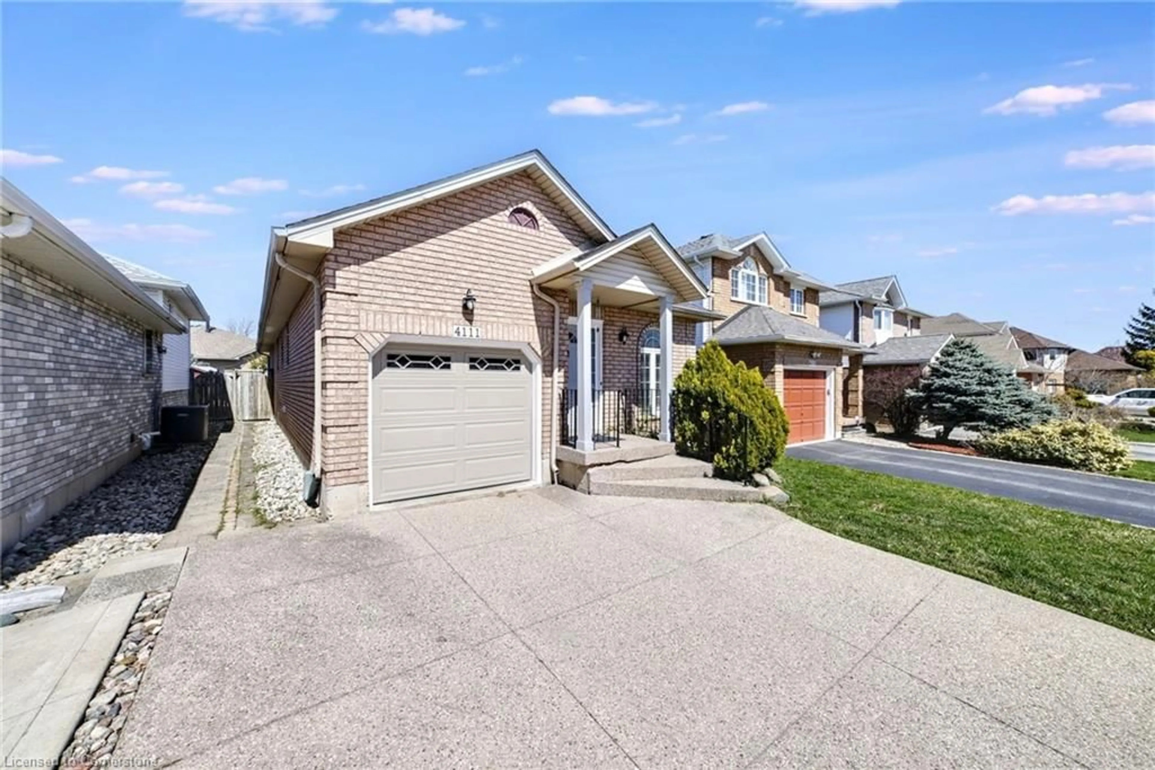 Home with brick exterior material, street for 4111 Continental Dr, Burlington Ontario L7M 4L1