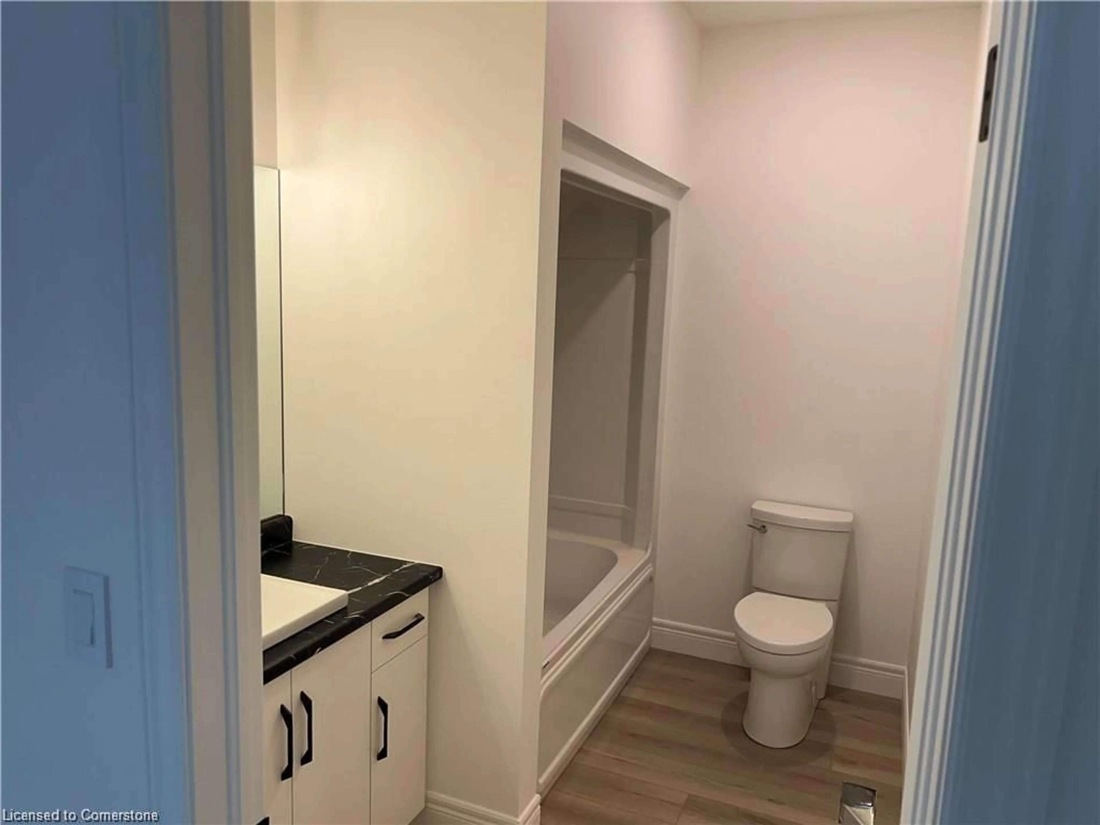 A pic of a room for 207 Arden Cres #UPPER LEVEL, Mitchell Ontario N0K 1N0