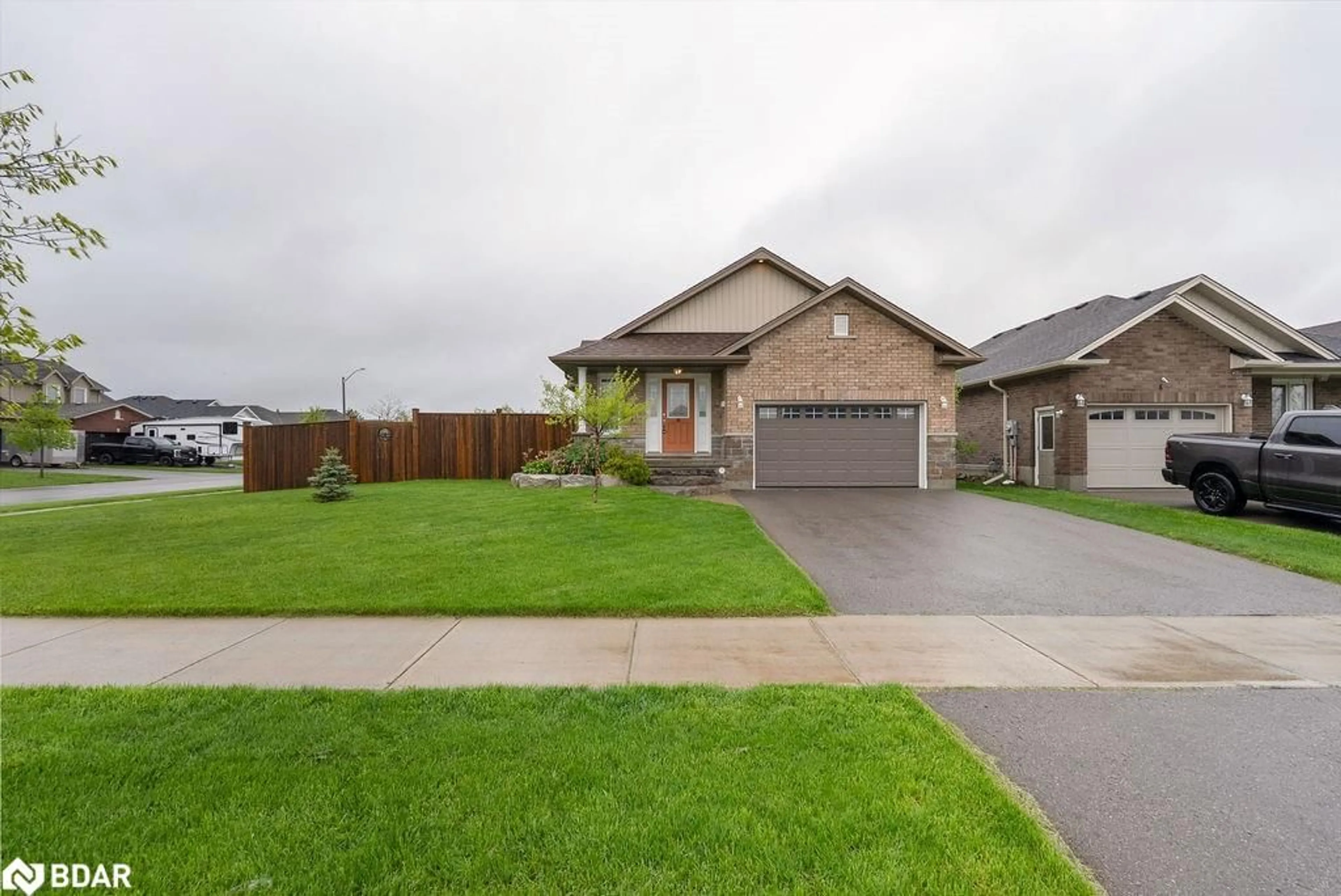 Home with brick exterior material, street for 10 Newton Ave, Lindsay Ontario K9V 0J4