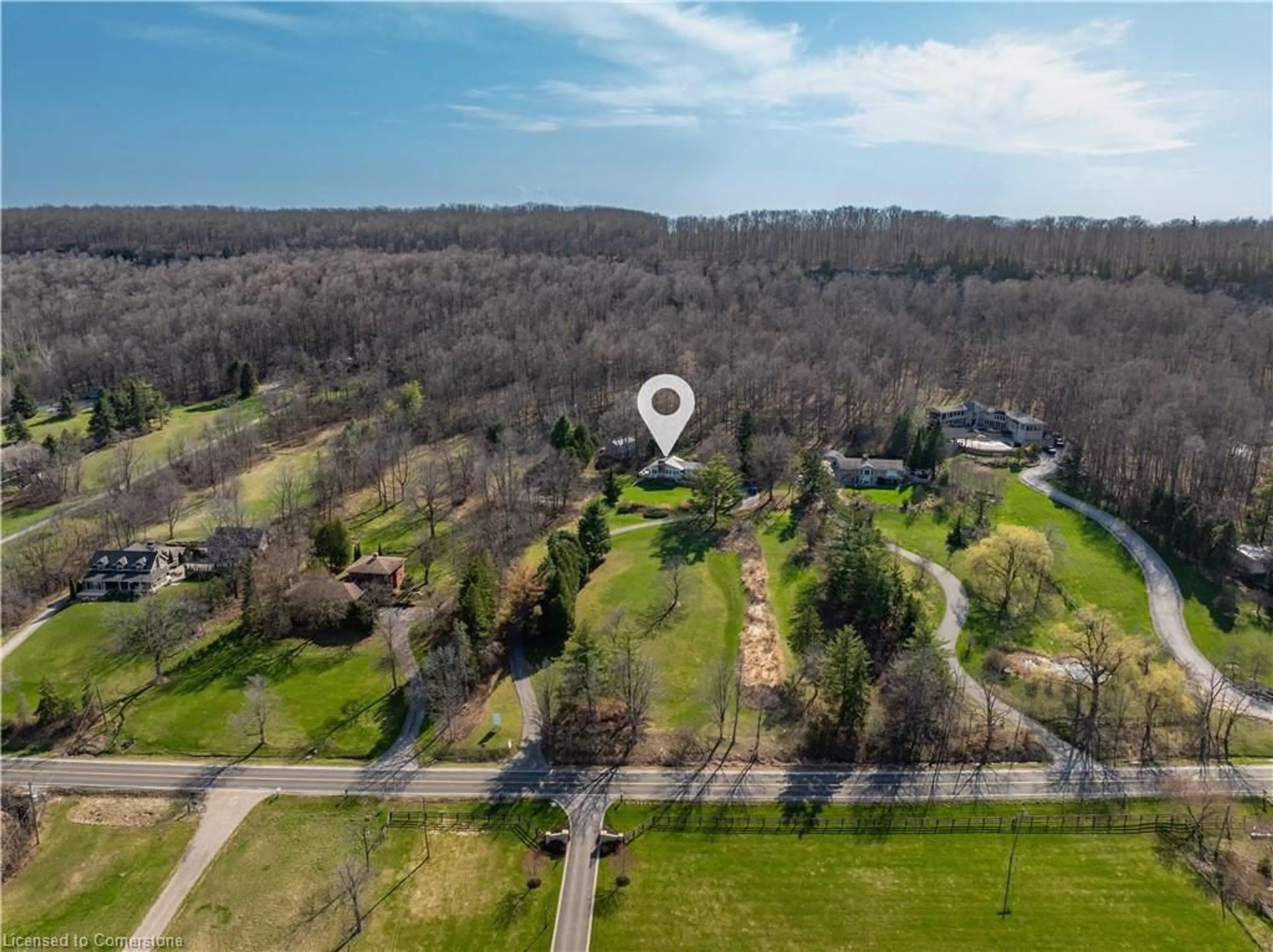 A pic from outside/outdoor area/front of a property/back of a property/a pic from drone, unknown for 5086 Walkers Line, Burlington Ontario L7M 0R1