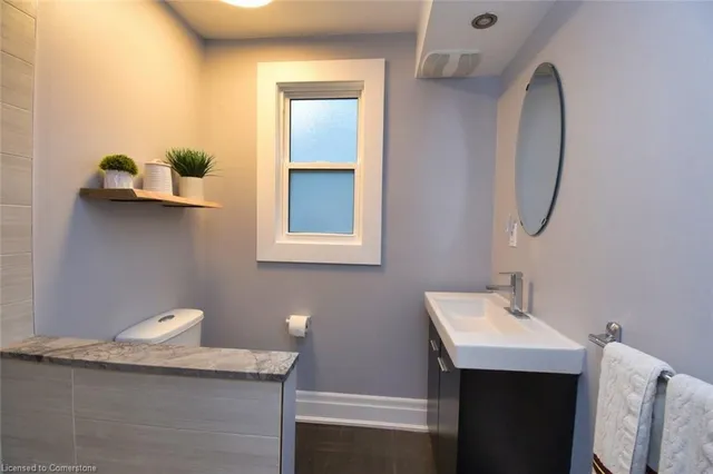 Additional property image - 248 Province St