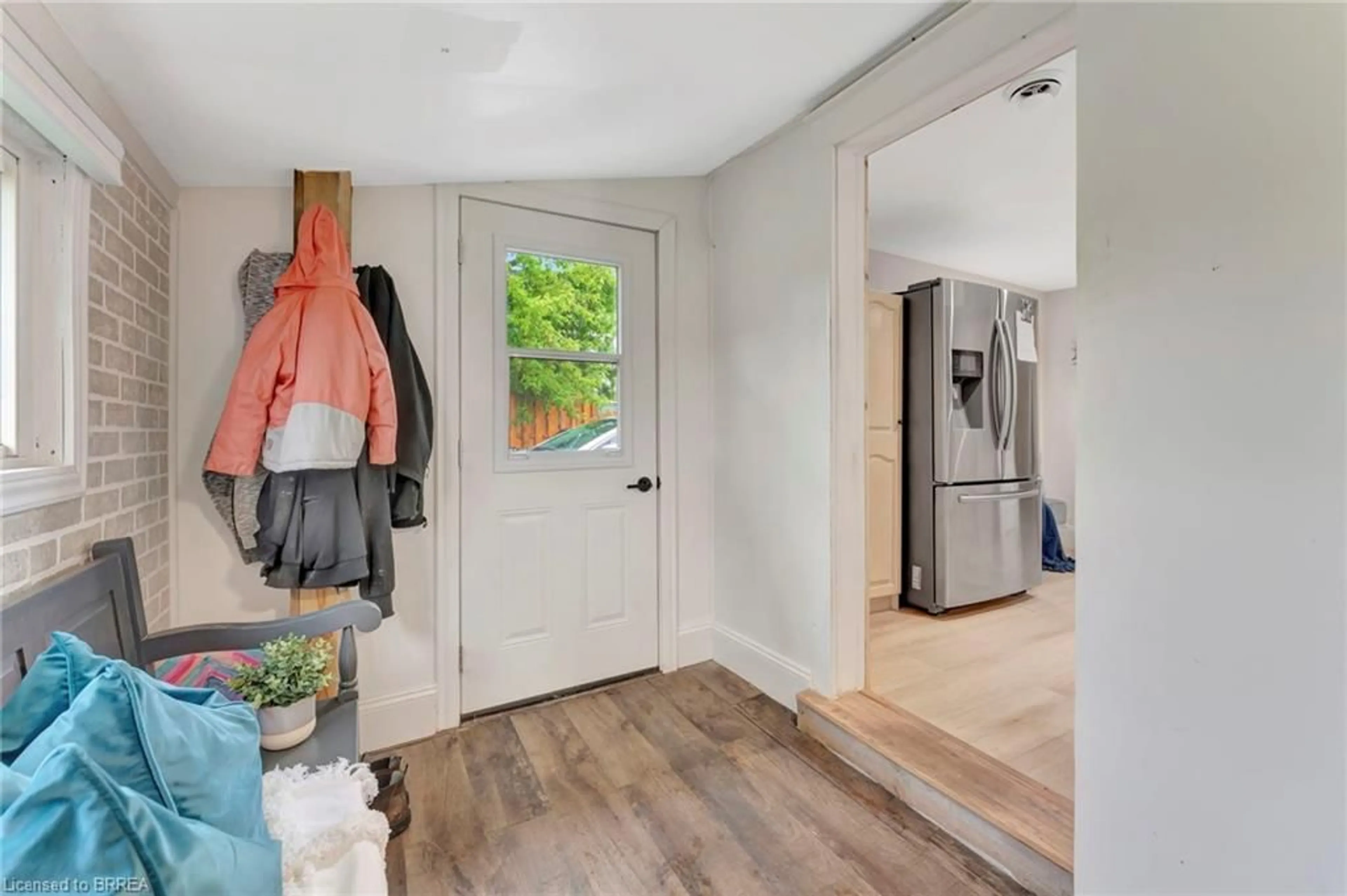 Indoor entryway for 16 John St, Hagersville Ontario N0A 1H0