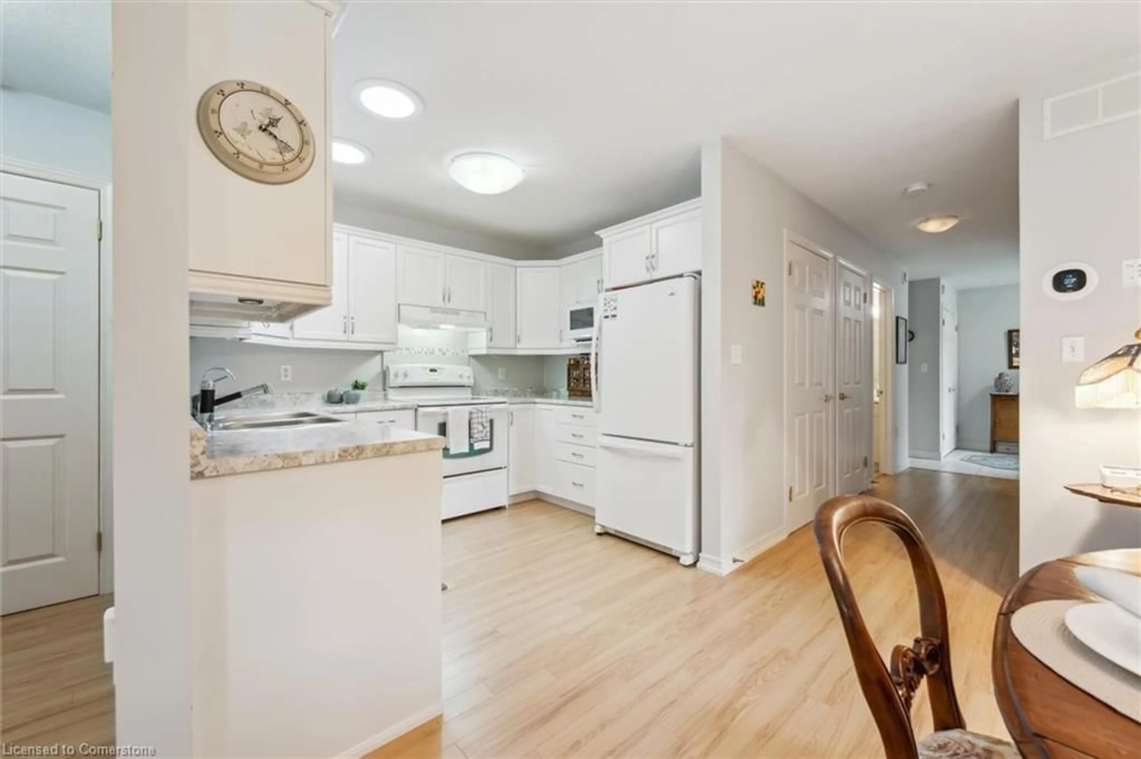 Standard kitchen, unknown for 110 Church St, Elora Ontario N0B 1S0