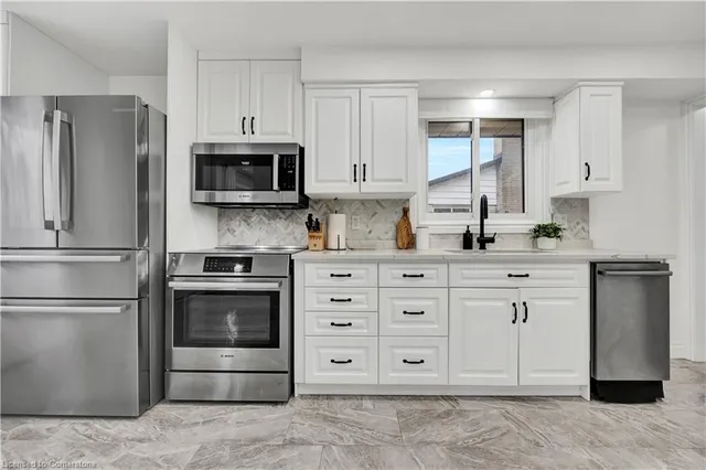 Additional property image - 39 Cartier Dr