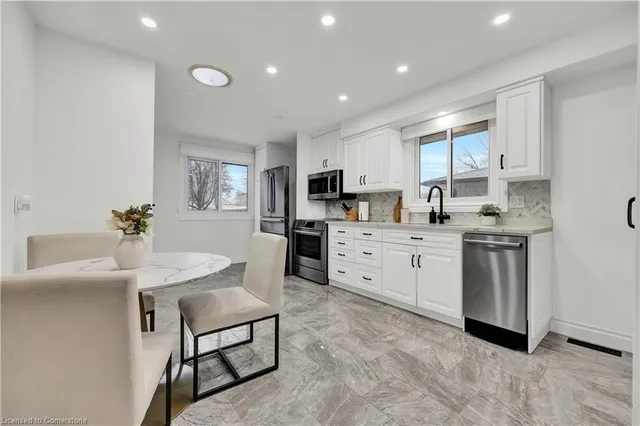 Additional property image - 39 Cartier Dr