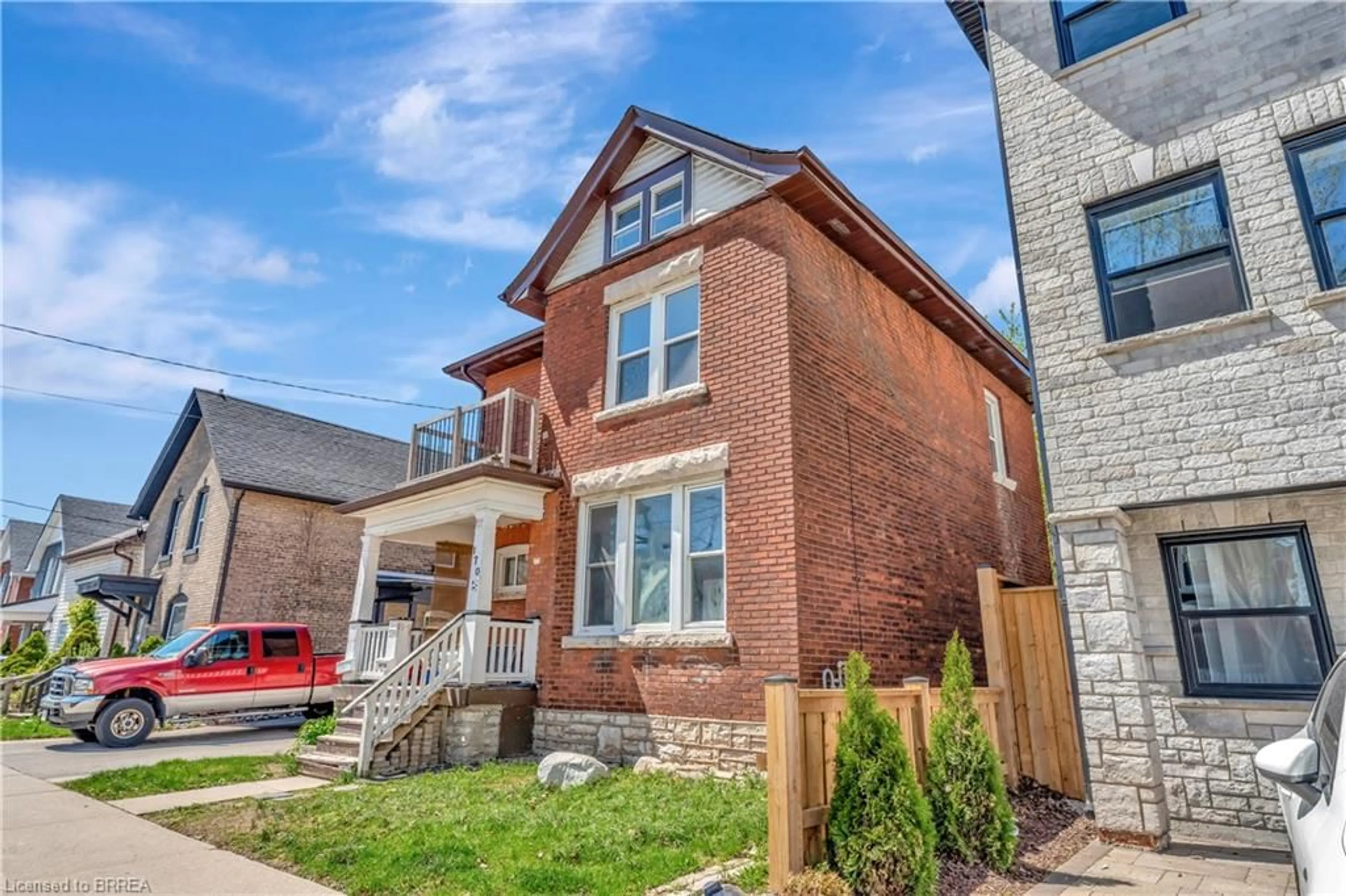 Home with brick exterior material, street for 170 Murray St, Brantford Ontario N3S 5R2
