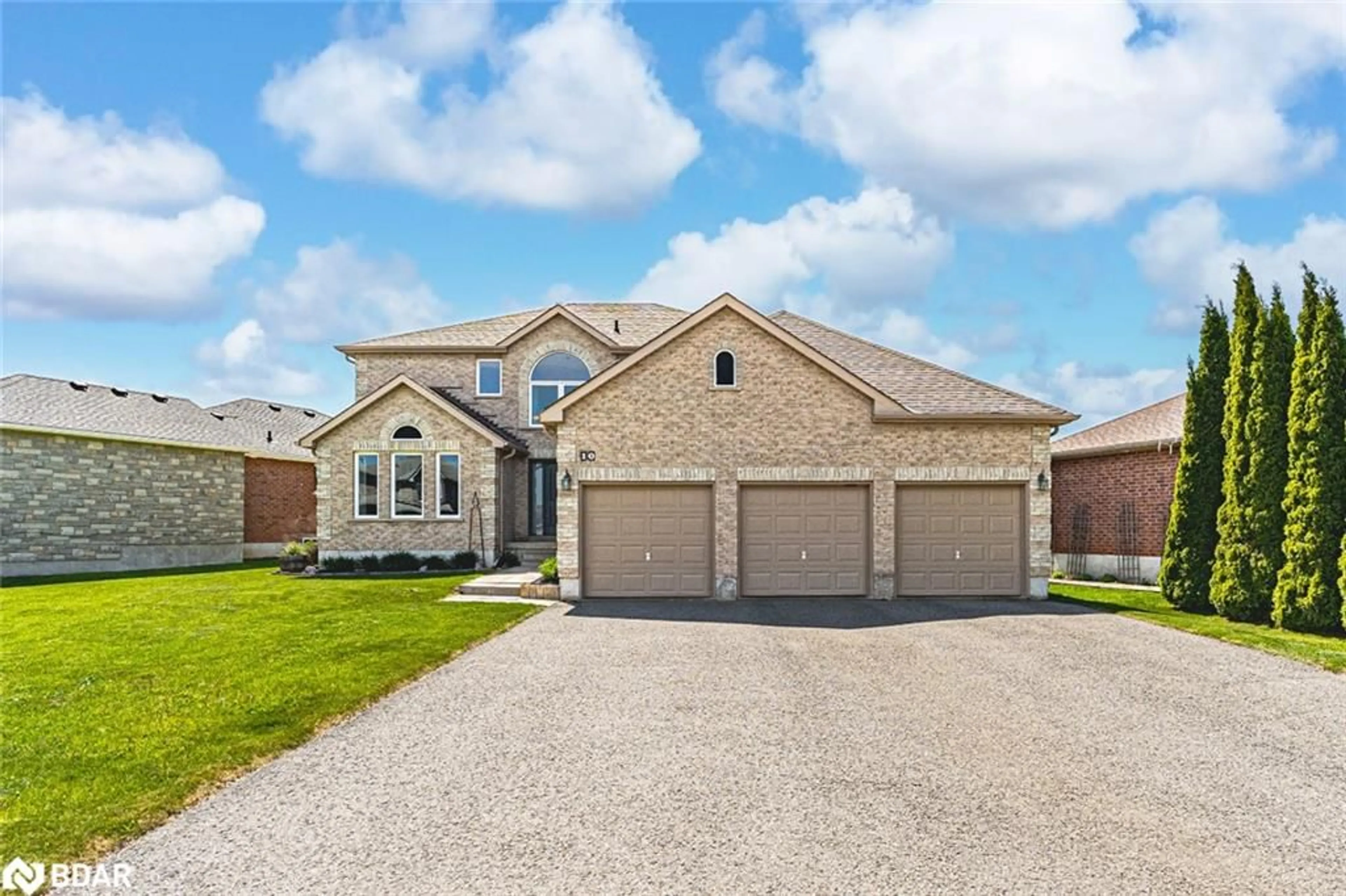 Home with brick exterior material, street for 10 Mcavoy Dr, Barrie Ontario L4N 0R1