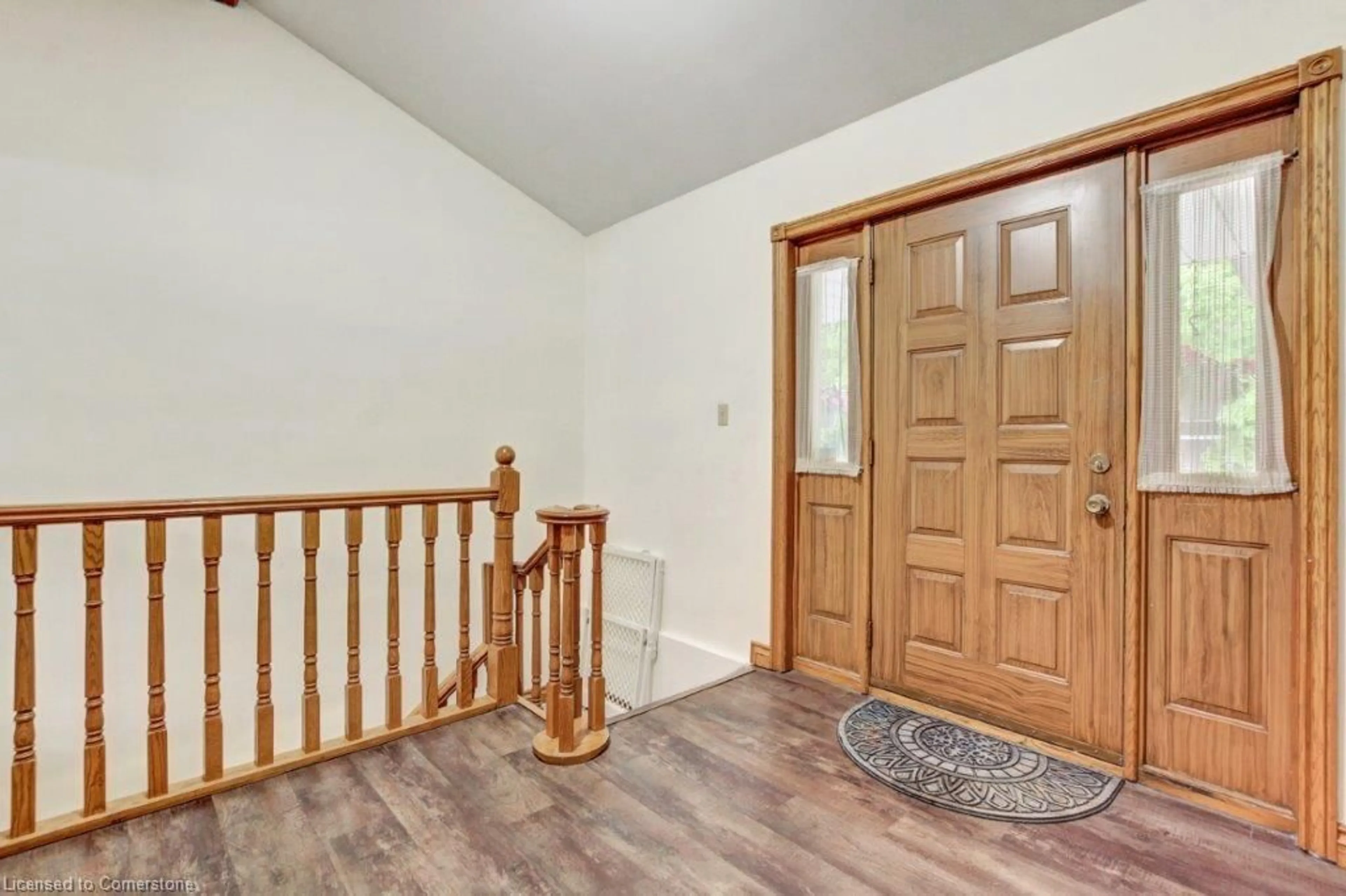 Indoor entryway for 504 6th Conc Rd, Walsingham Ontario N0E 1X0