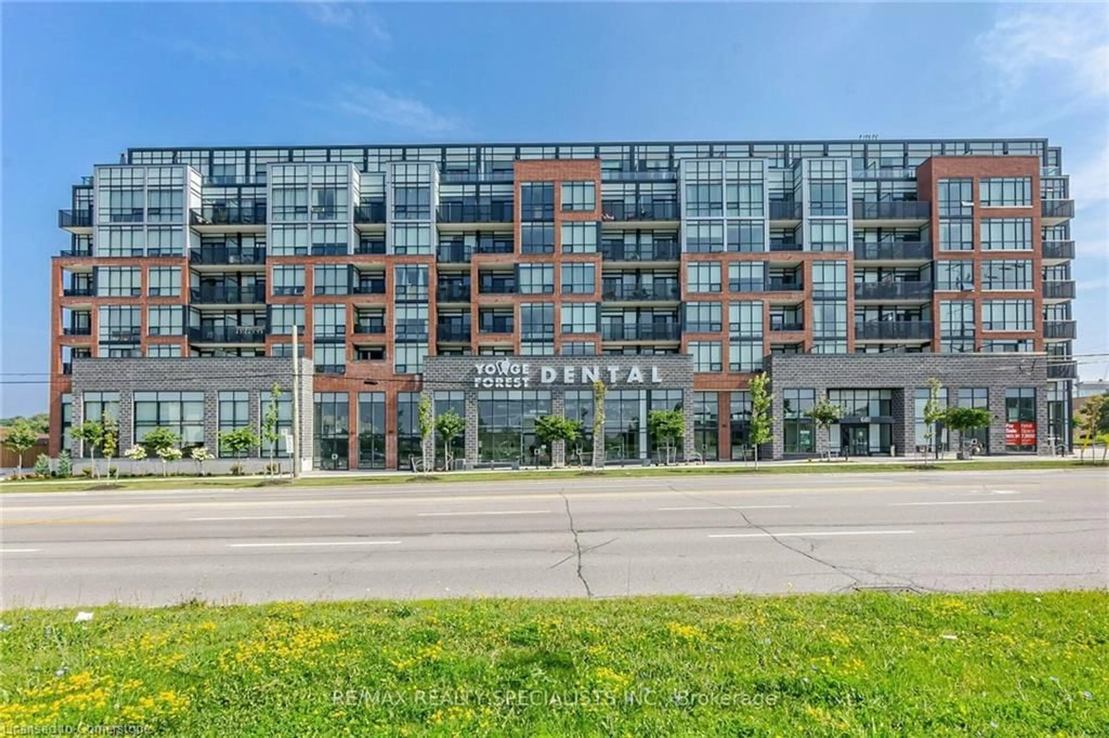 Patio, unknown for 681 Yonge St #108, Barrie Ontario L4N 4E8