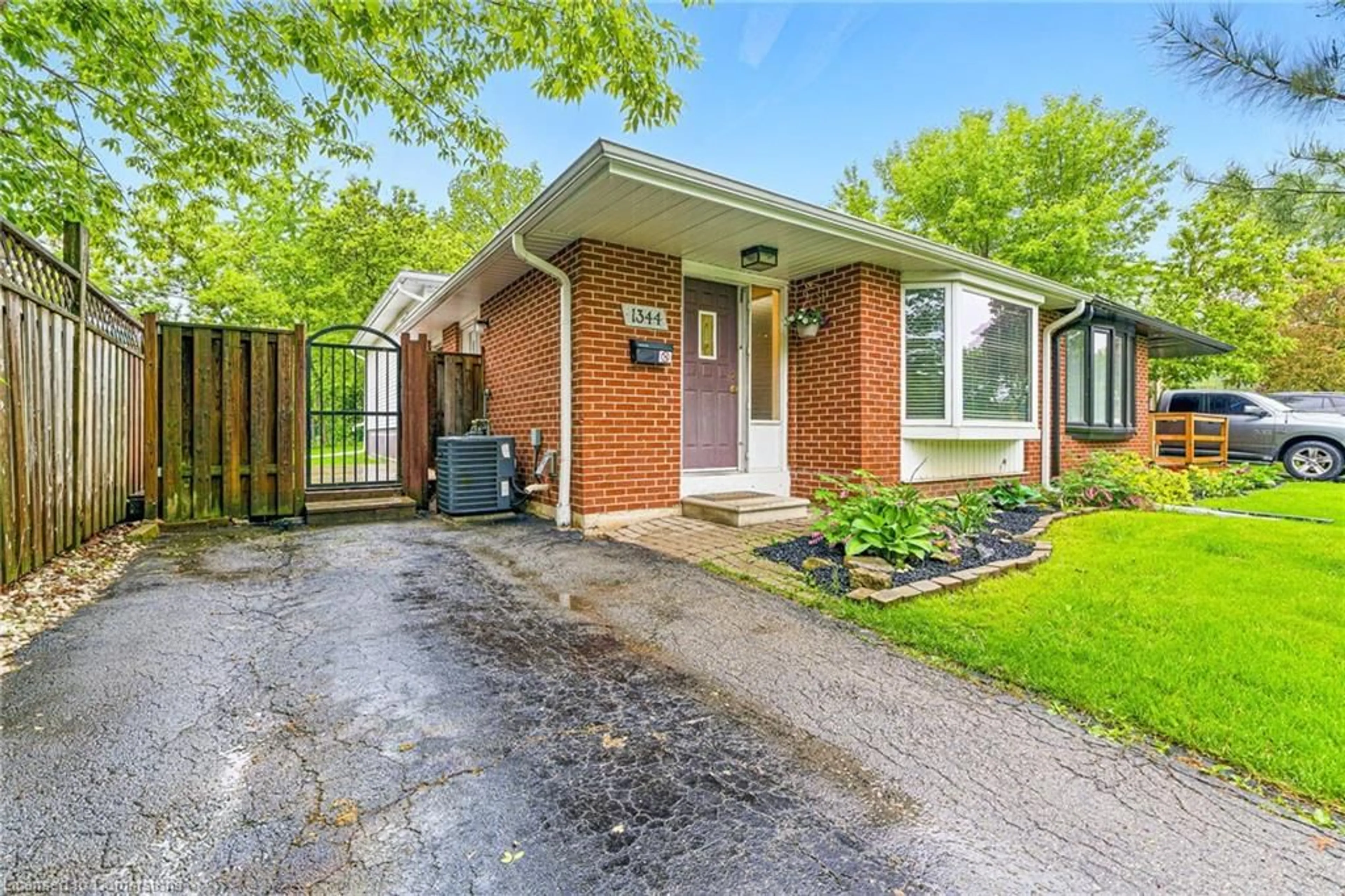 Home with brick exterior material, street for 1344 Colonsay Dr, Burlington Ontario L7P 2T9