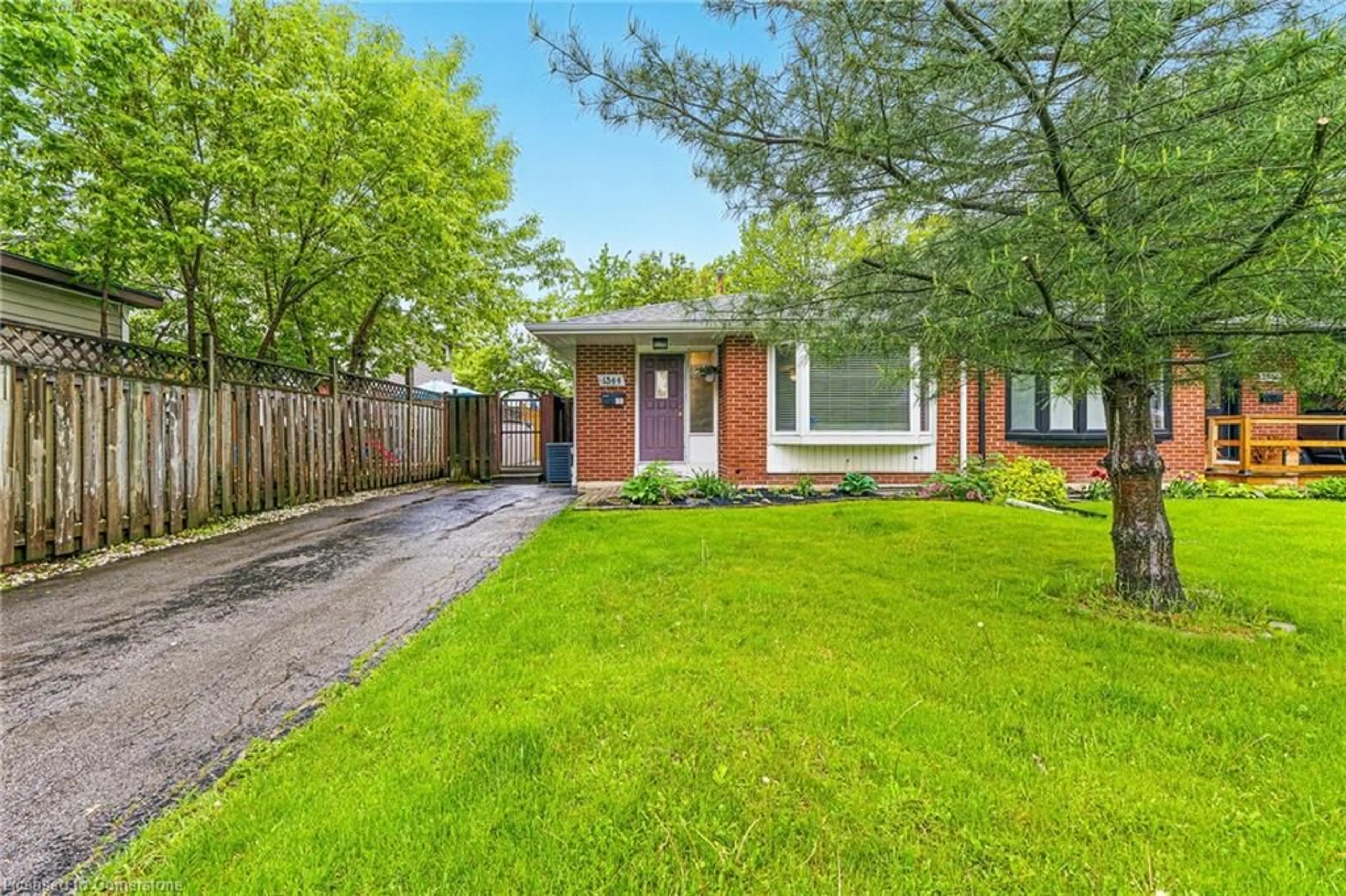 Home with brick exterior material, street for 1344 Colonsay Dr, Burlington Ontario L7P 2T9