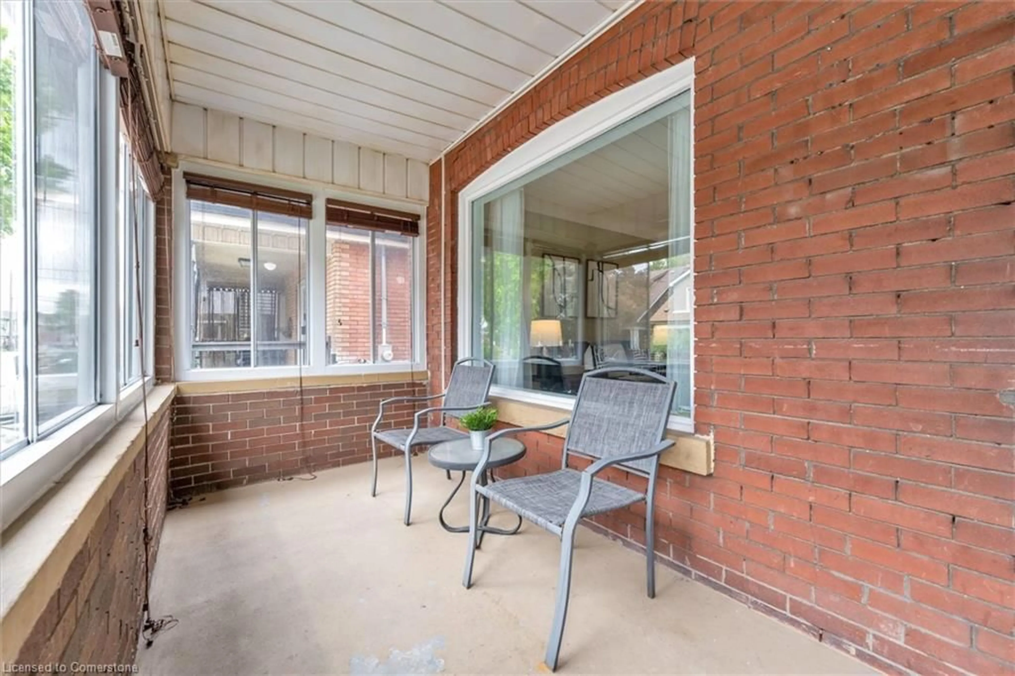Patio, street for 68 Belmont Ave, Hamilton Ontario L8L 7M1