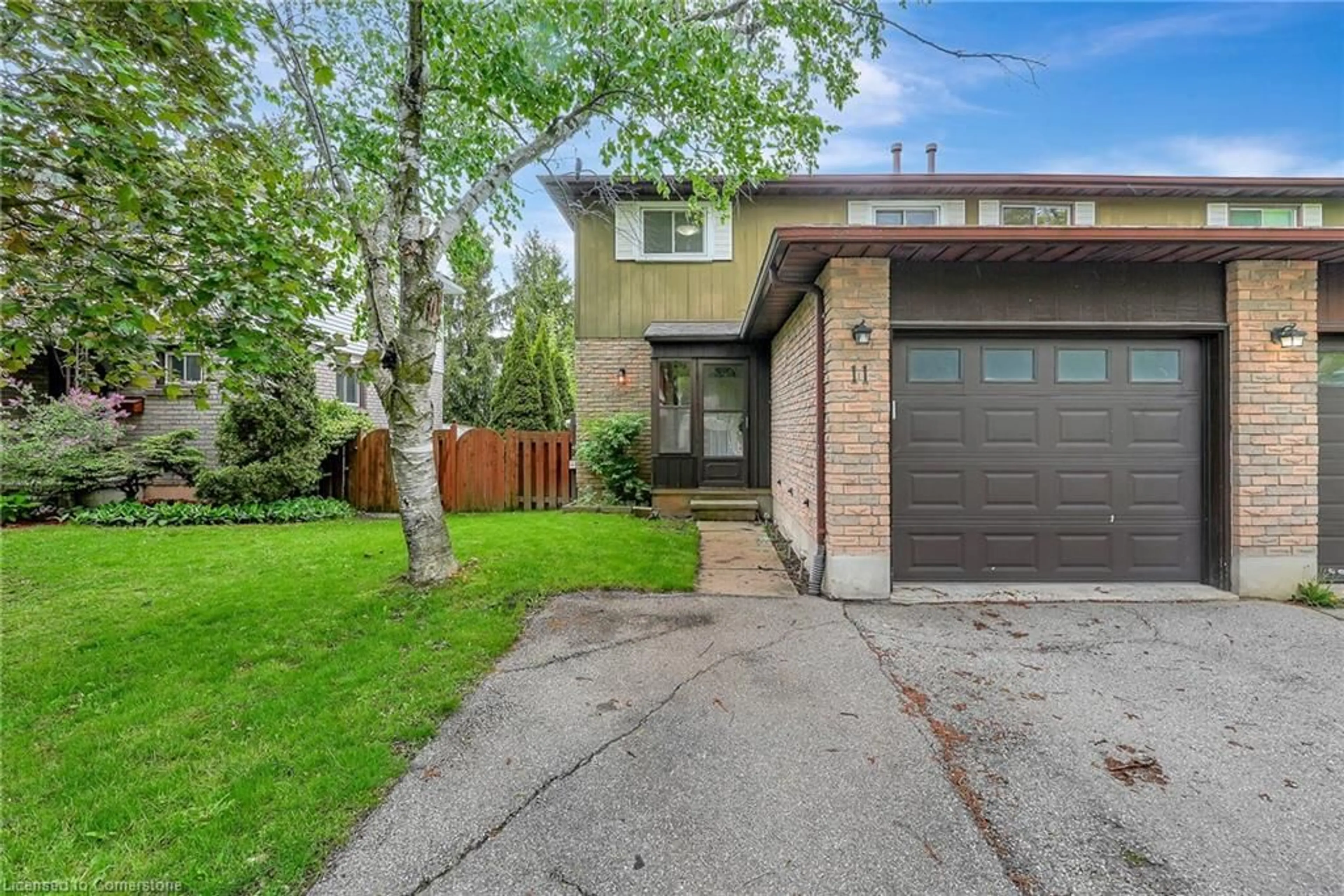 Unknown for 11 Woods End, Brantford Ontario N3R 6M8