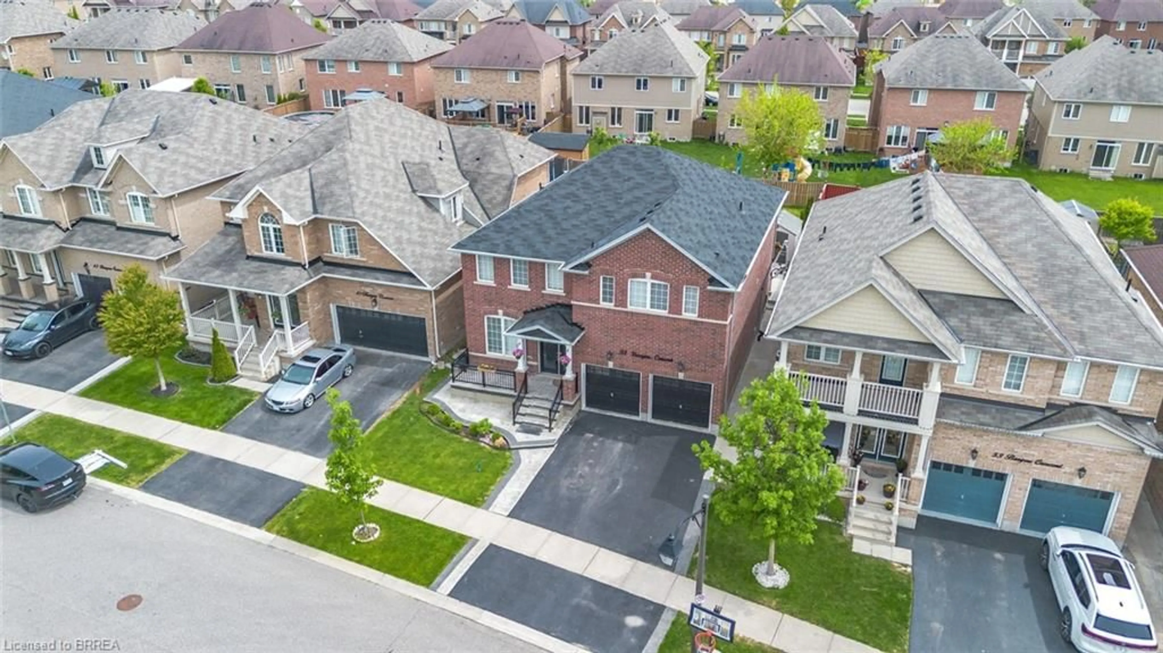 A pic from outside/outdoor area/front of a property/back of a property/a pic from drone, street for 51 Burgess Cres, Brantford Ontario N3T 0J4