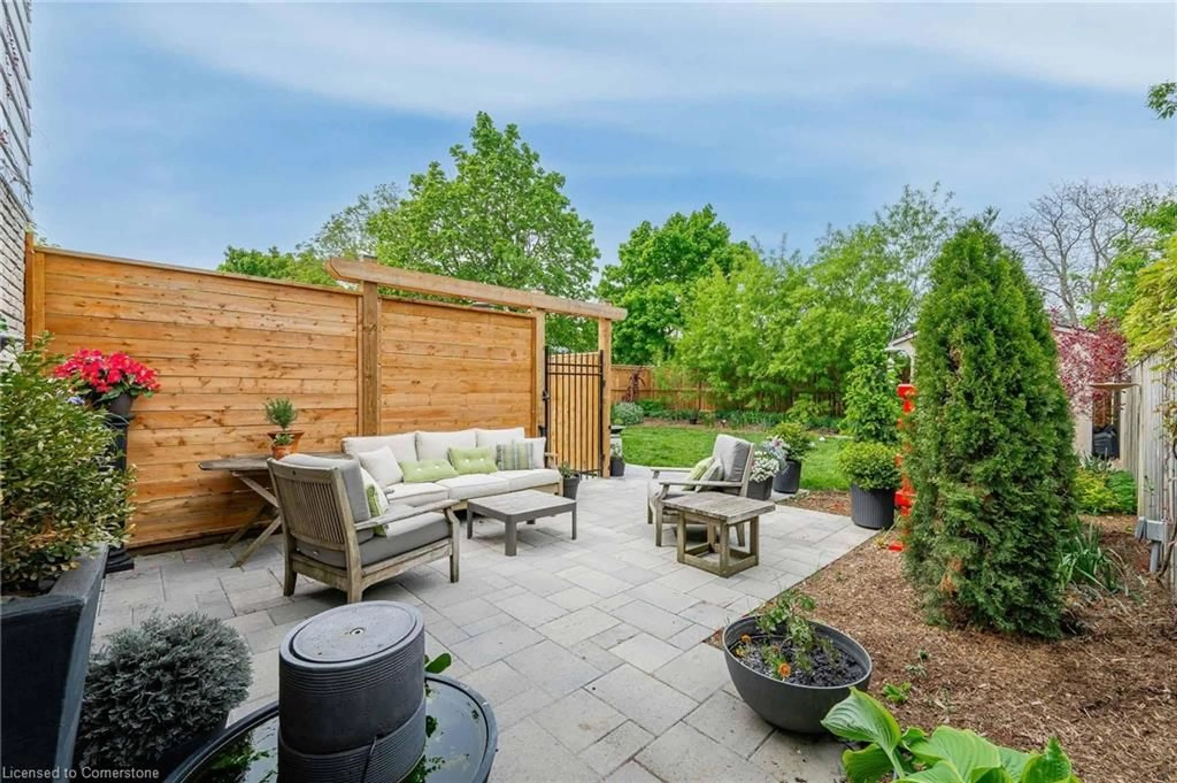 Patio, street for 612 College Ave, Guelph Ontario N1G 1T8