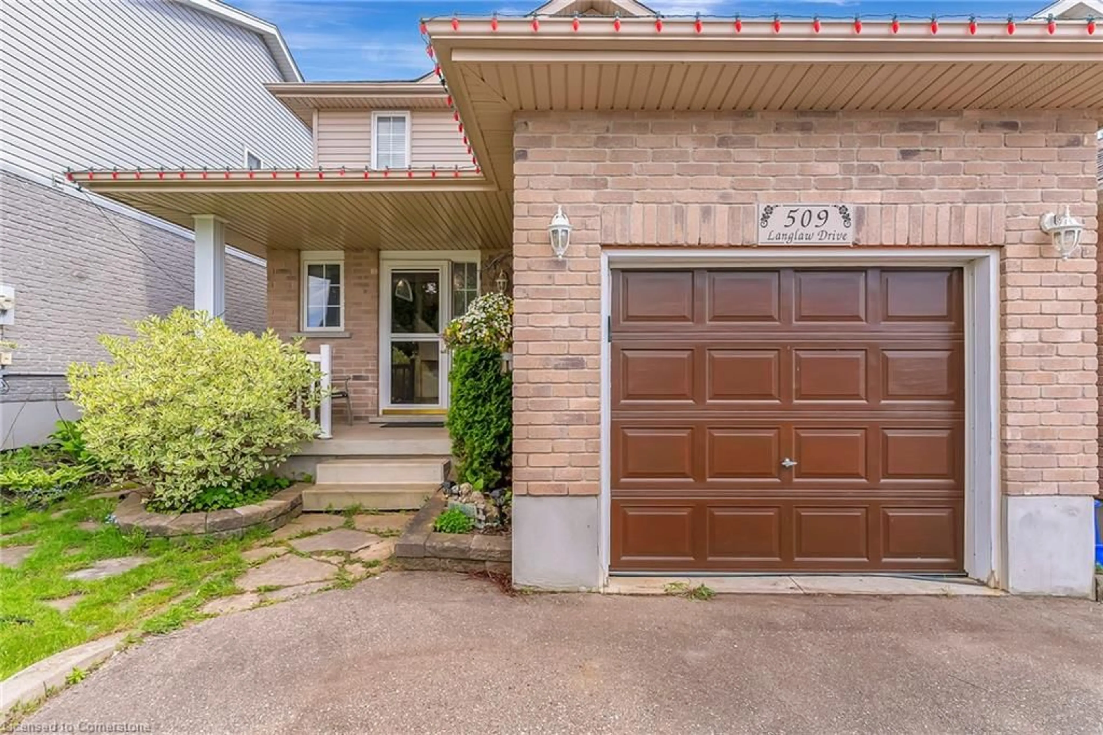 Home with brick exterior material, street for 509 Langlaw Dr, Cambridge Ontario N1P 1H8