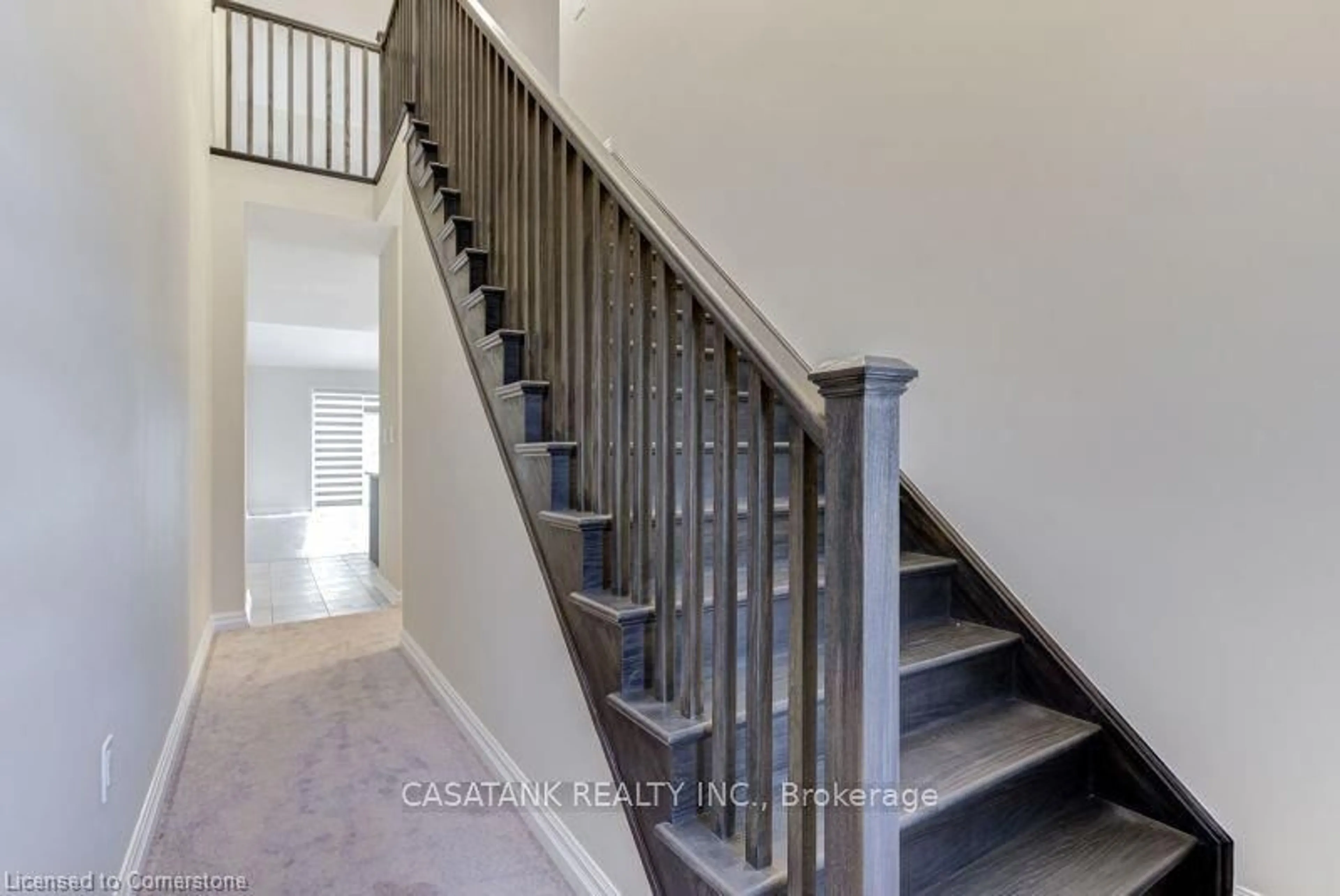 Stairs for 4311 Mann St #40, Niagara Falls Ontario L2G 3K2
