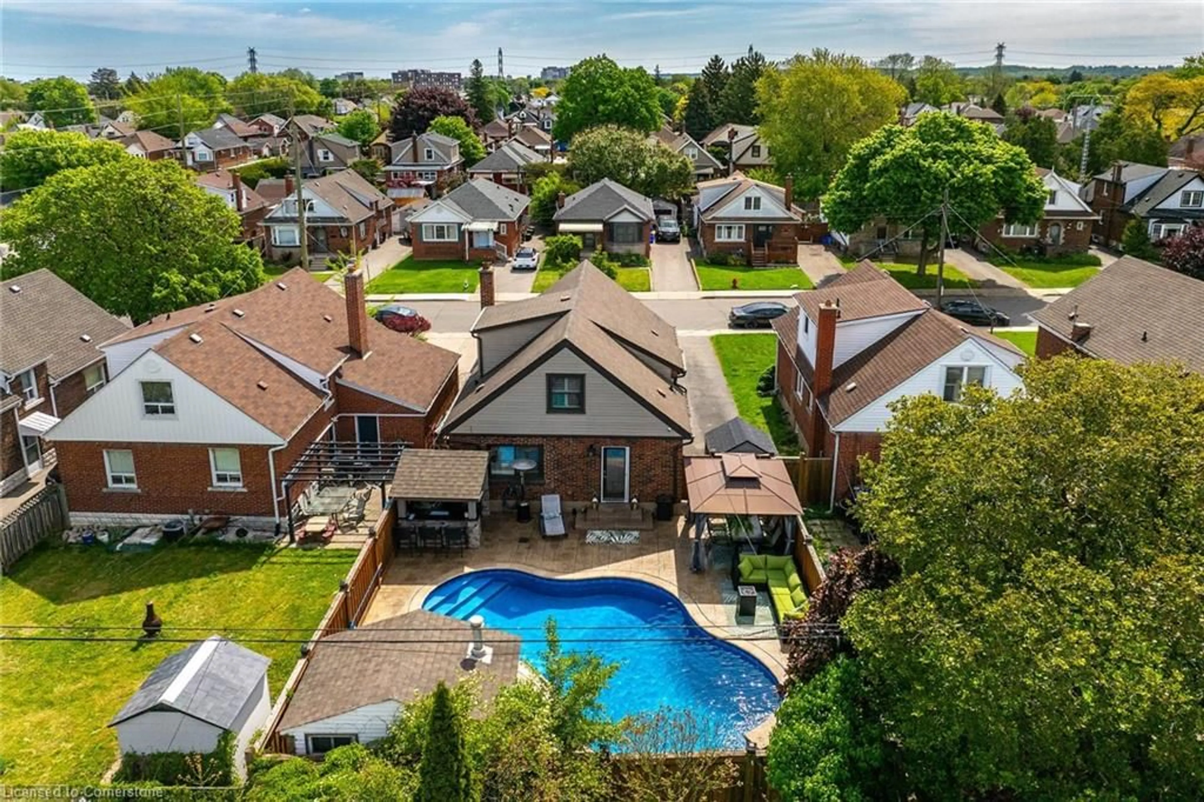 A pic from outside/outdoor area/front of a property/back of a property/a pic from drone, street for 74 Garside Ave, Hamilton Ontario L8K 2V8