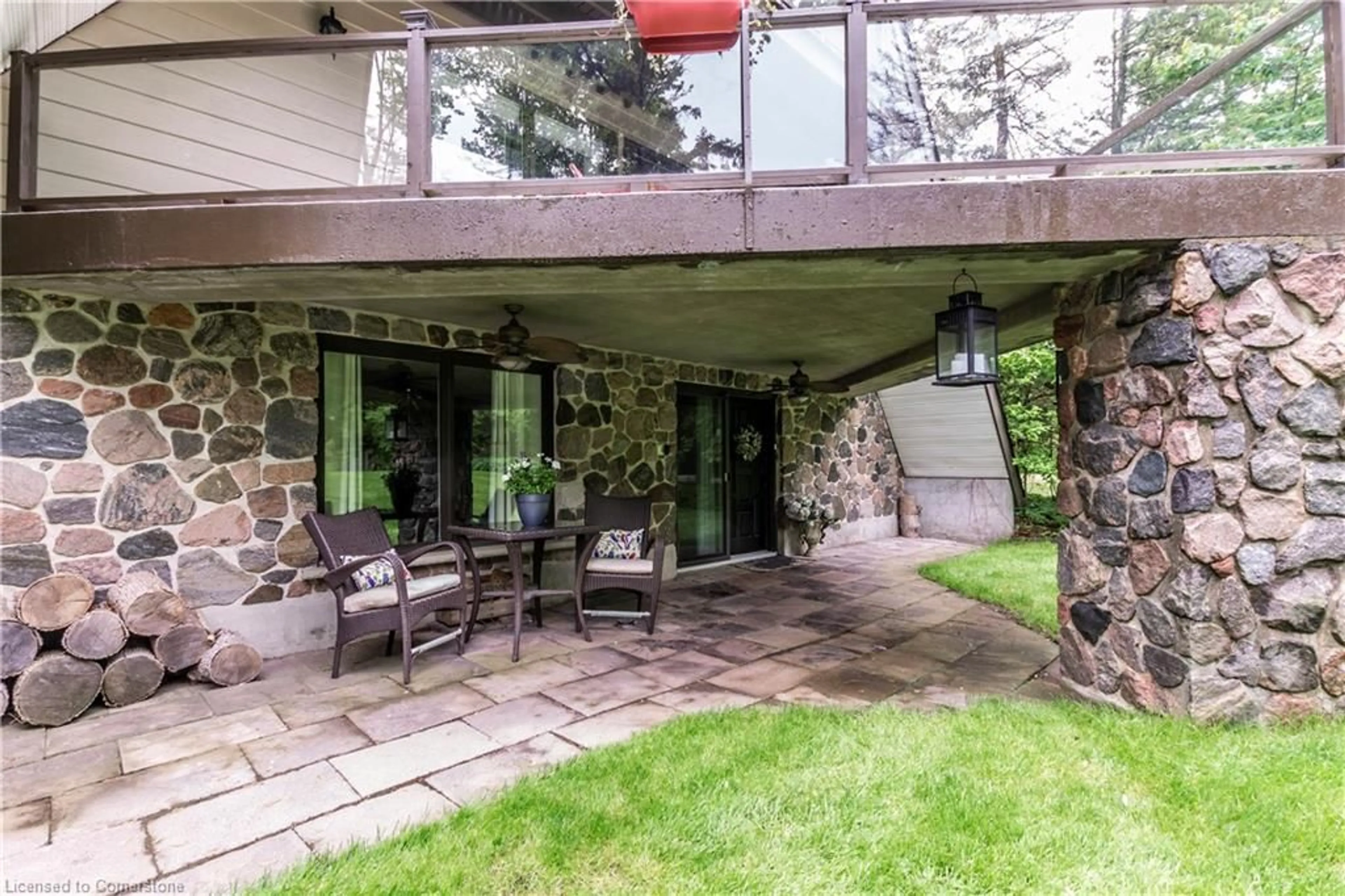 Patio, street for 6607 Ellis Rd, Cambridge Ontario N3C 2V4