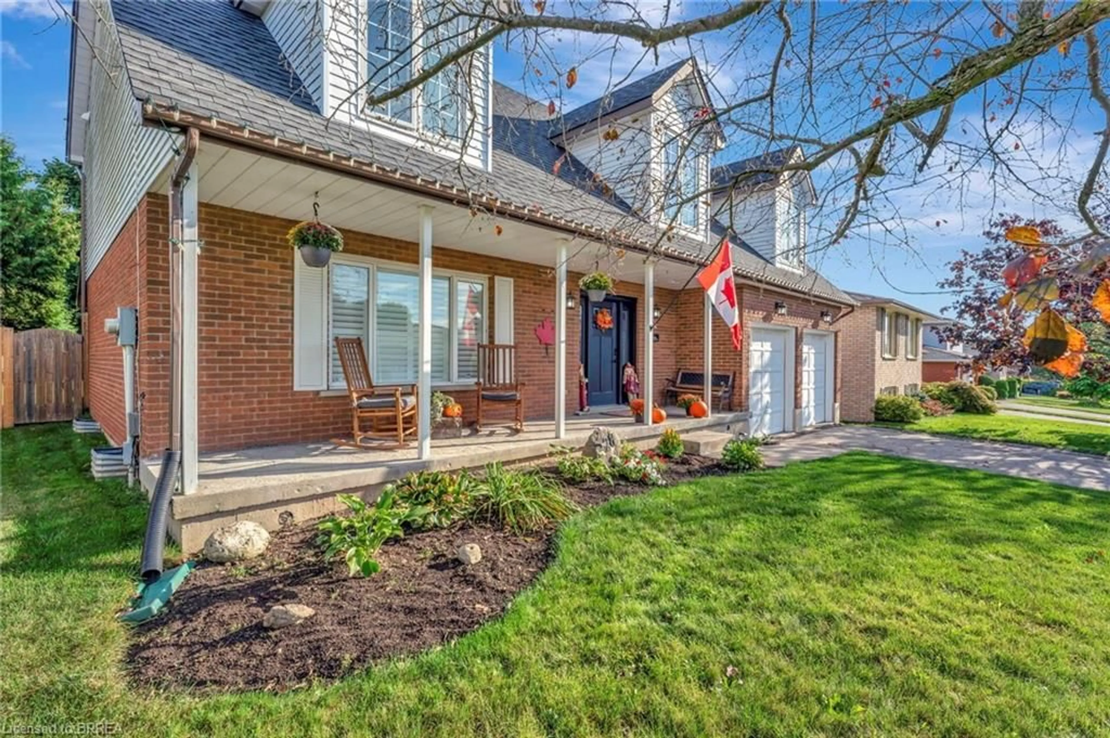 Home with brick exterior material, street for 28 Austin Cres, St. George Ontario N0E 1N0