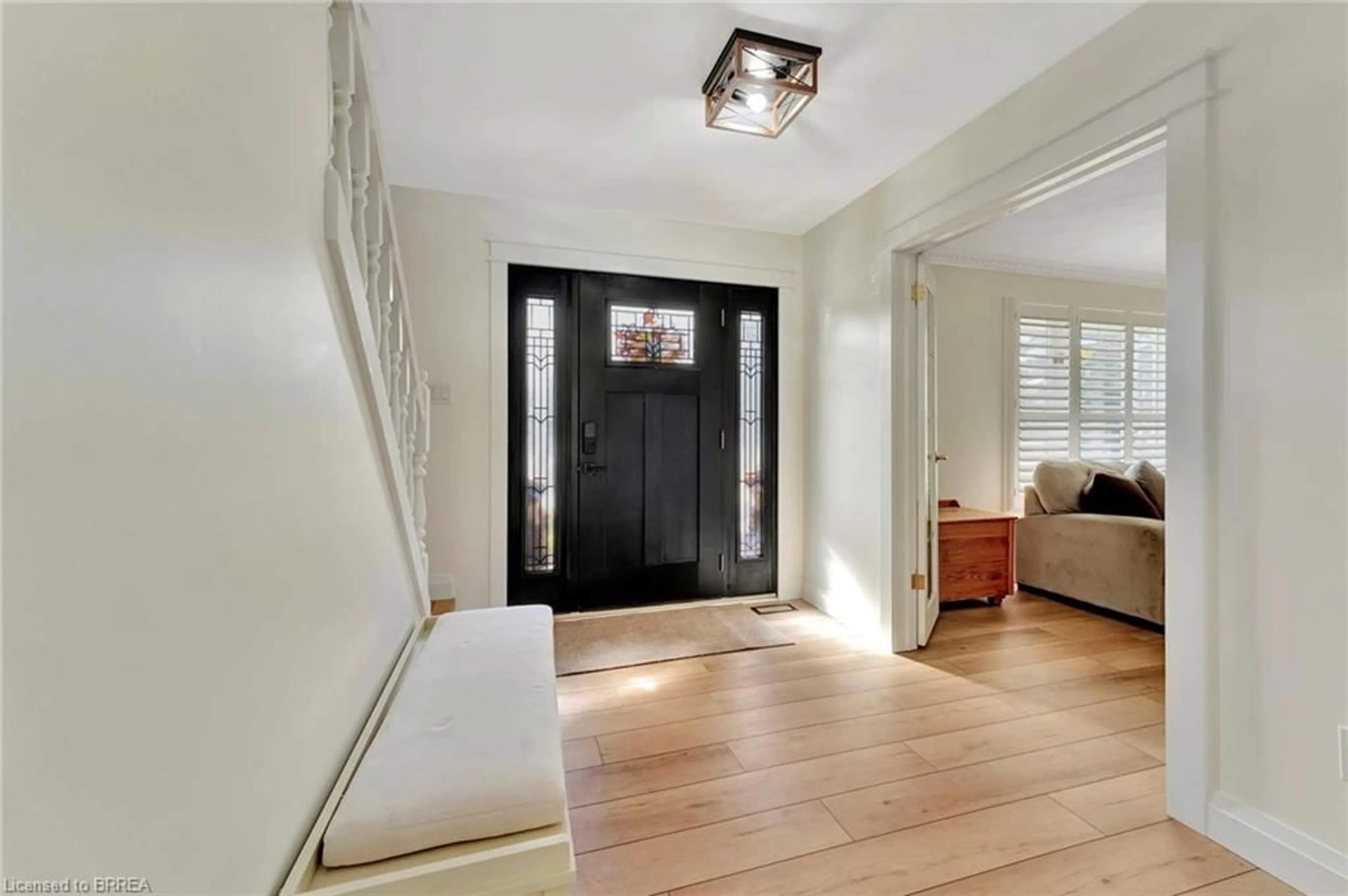 Indoor entryway for 28 Austin Cres, St. George Ontario N0E 1N0